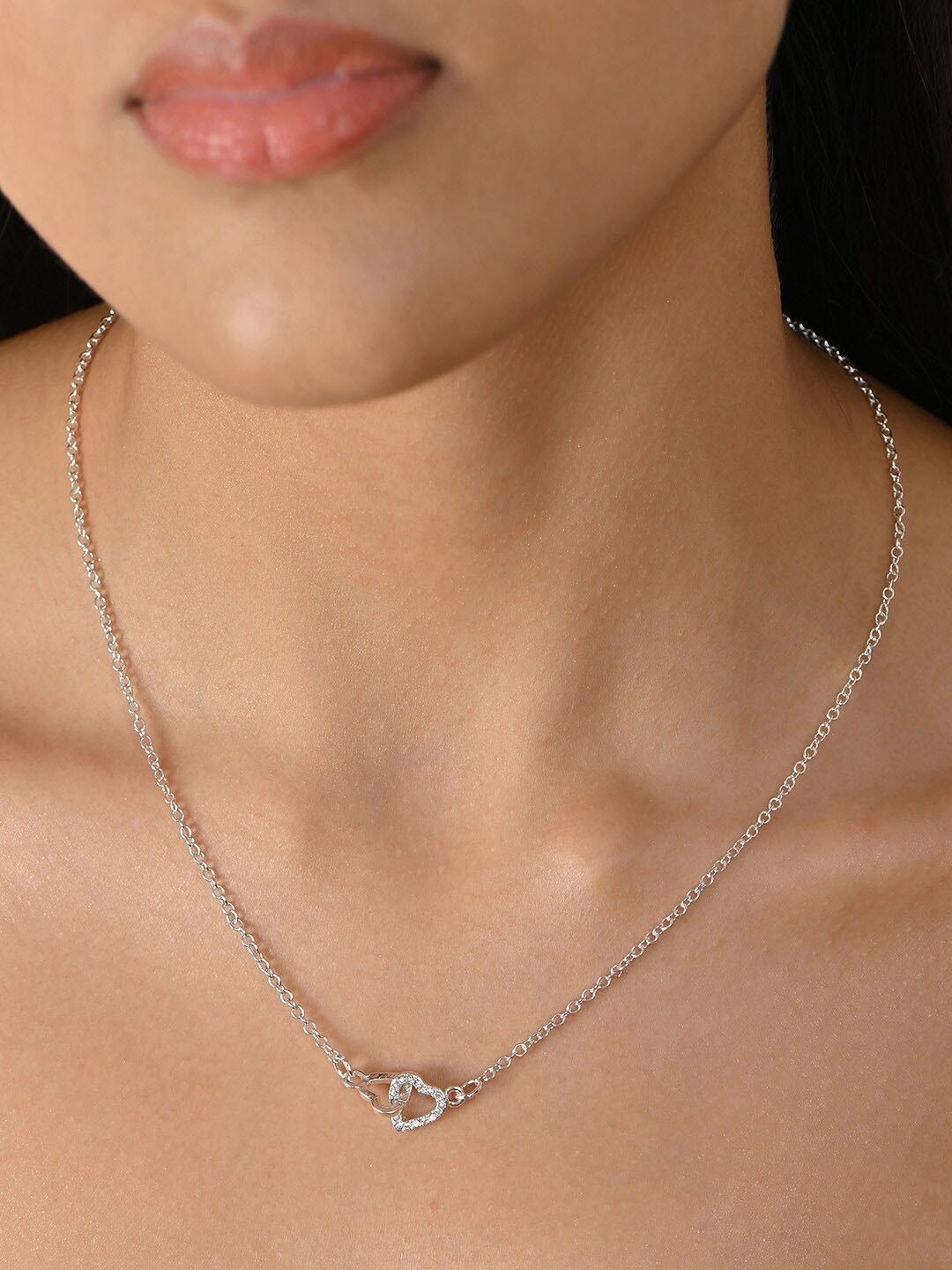 

ToniQ Silver-Plated Heart-Shaped Pendant Chain