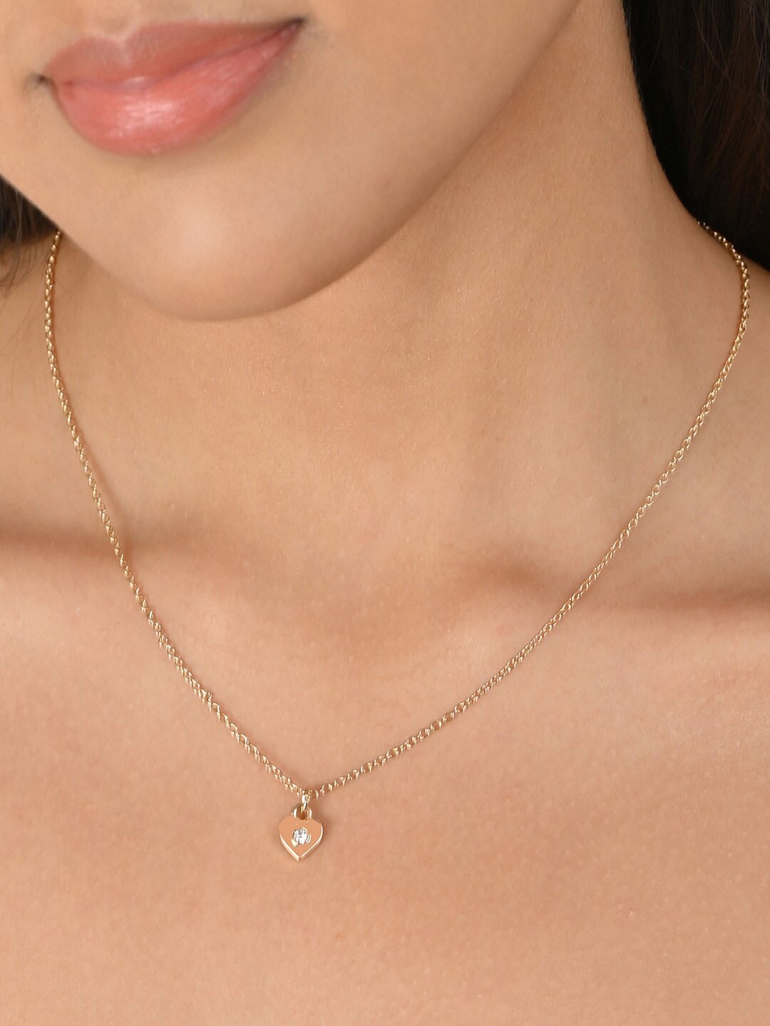 

ToniQ Gold-Plated Heart Shaped Pendant With Chain