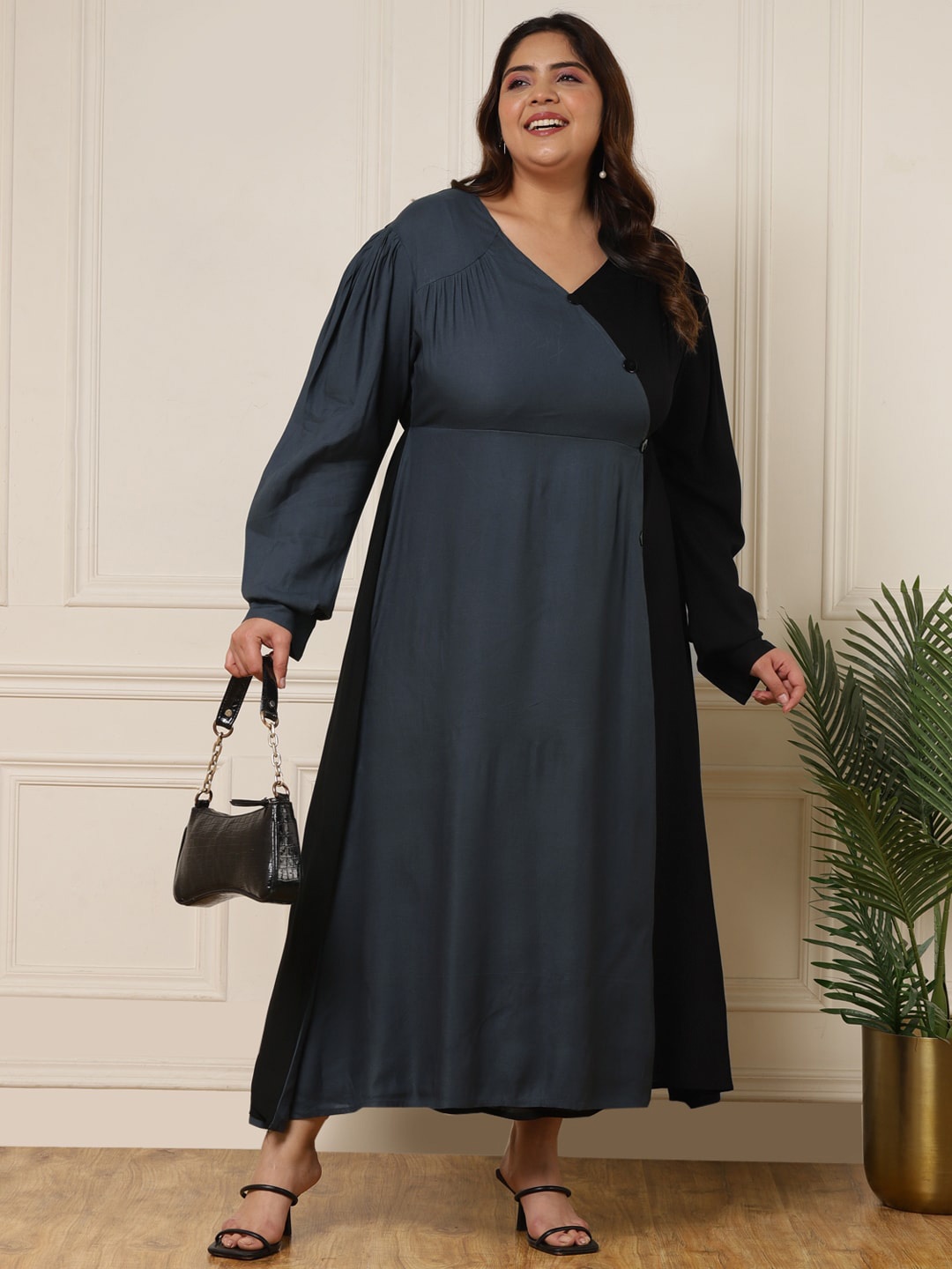 

DEEBACO Plus Size V-Neck Puff Sleeve Maxi Dress, Black