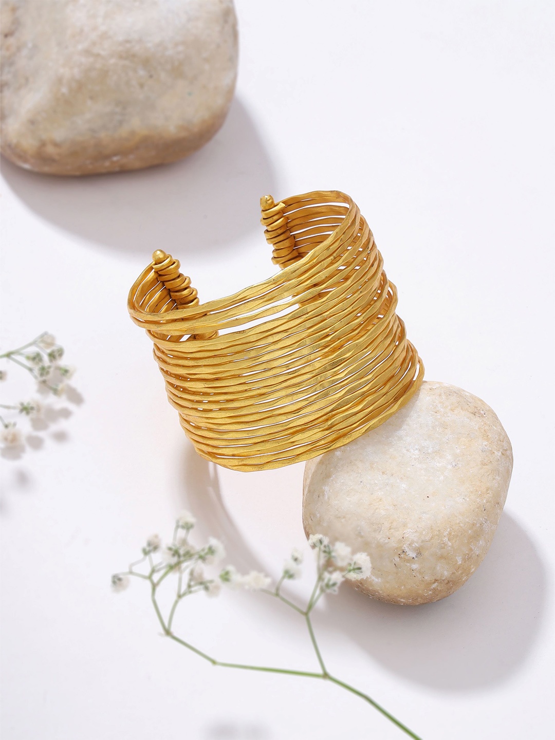 

Mitali Jain Women Brass Gold-Plated Cuff Bracelet