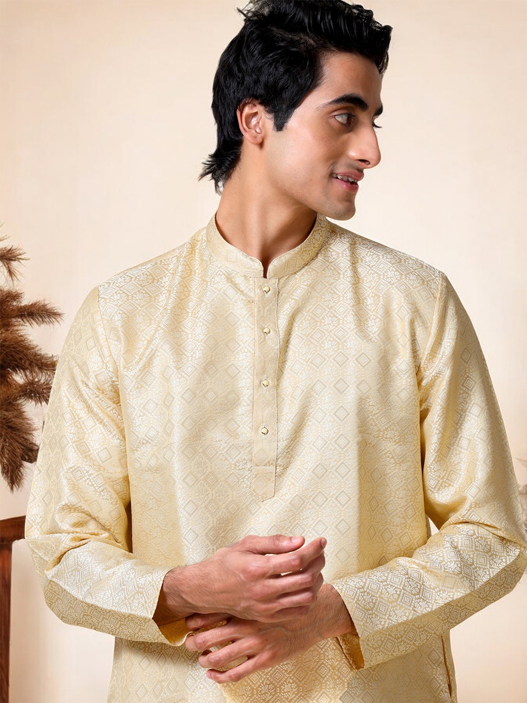 

TATTVA Mandarin Collar Thread Work Kurta, Beige