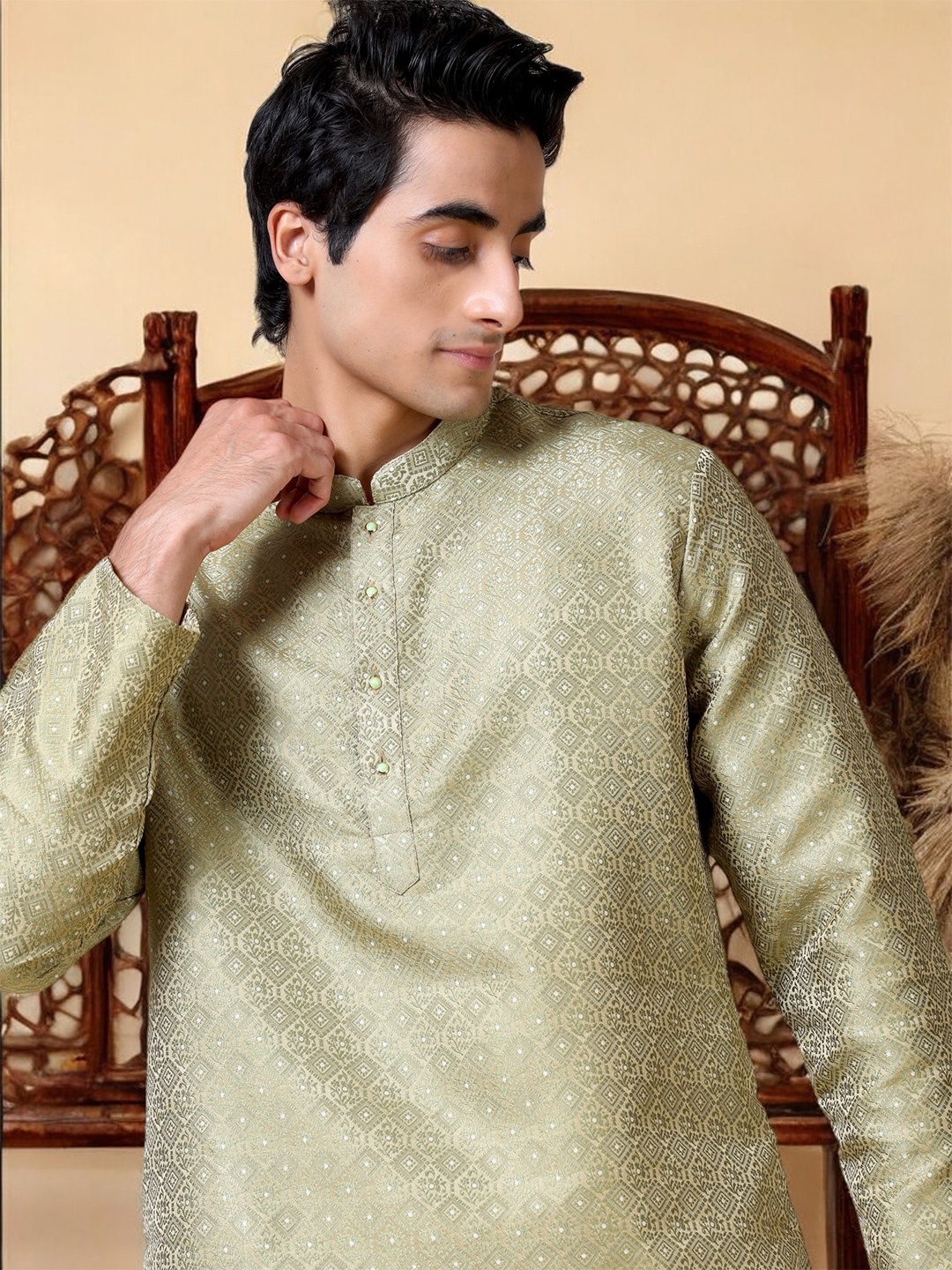 

TATTVA Woven Design Mandarin Collar Straight Kurta, Olive