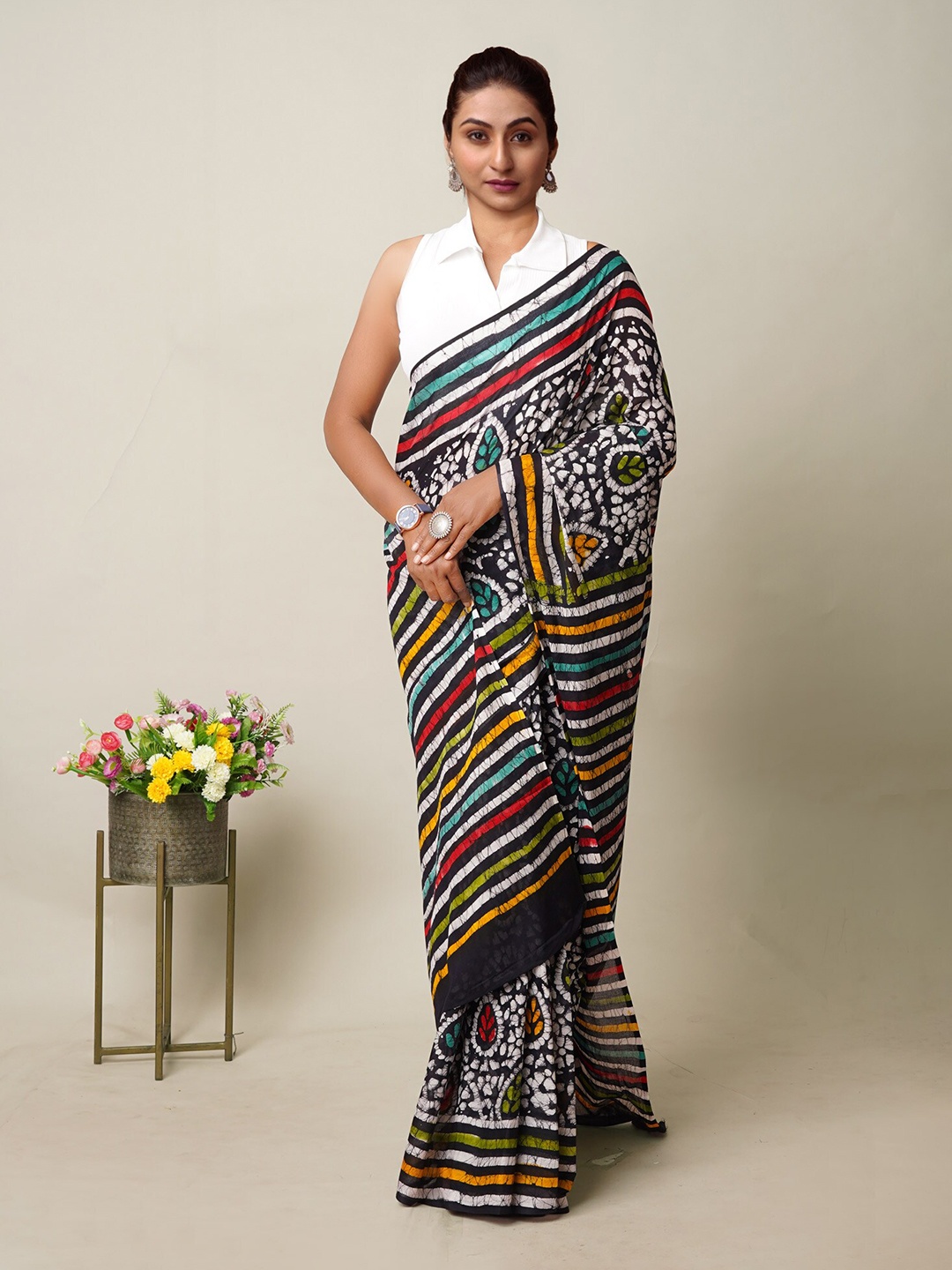 

Unnati Silks Batik Pure Cotton Handloom Chanderi Saree, Navy blue