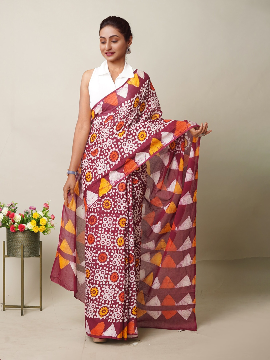 

Unnati Silks Batik Pure Cotton Handloom Chanderi Saree, Maroon