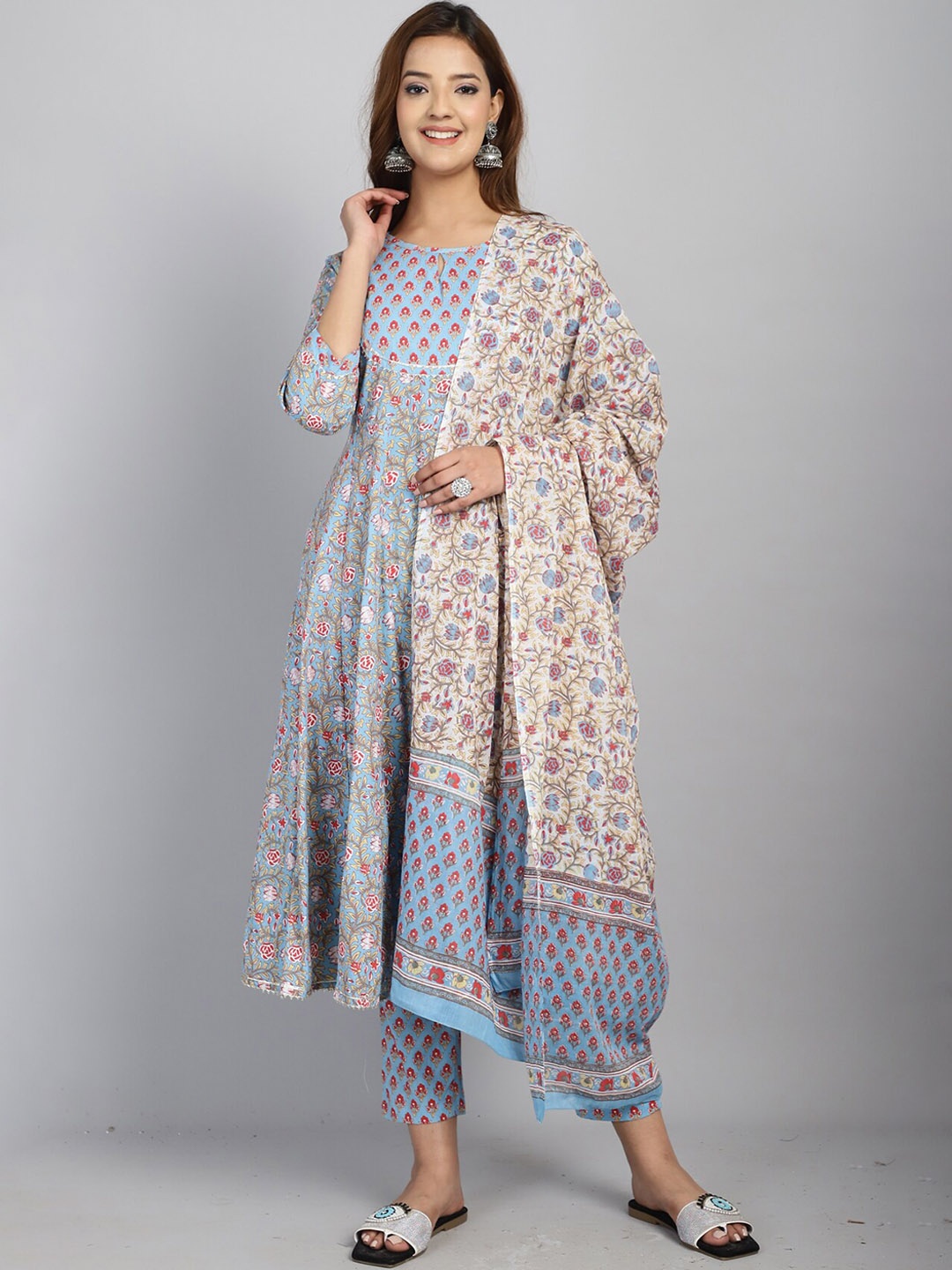 

Rajnandini Women Floral Printed Regular Phulkari Pure Cotton Kurta with Trousers & With Dupatta, Blue