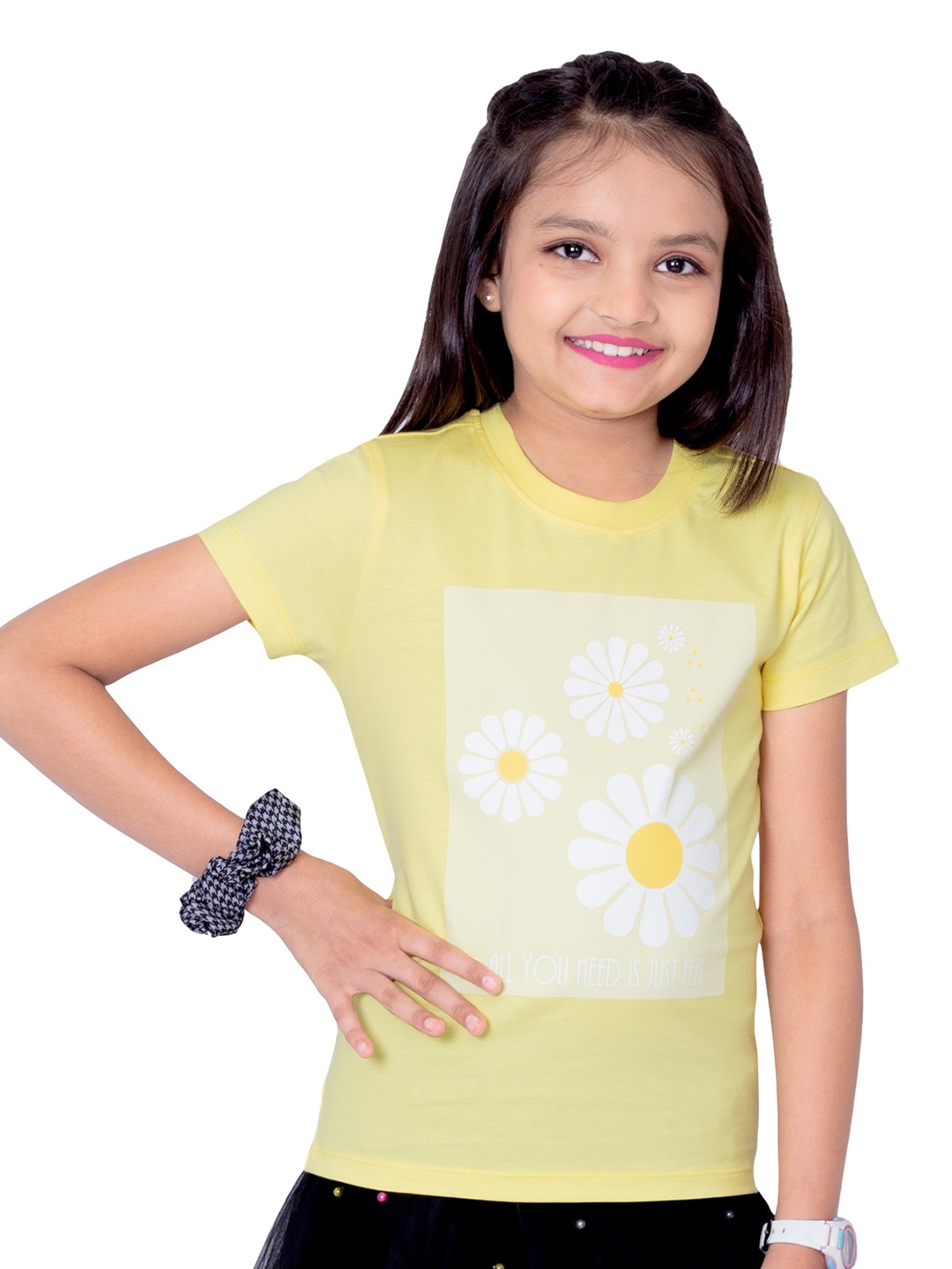 

ONE SKY Girls Printed T-shirt, Yellow