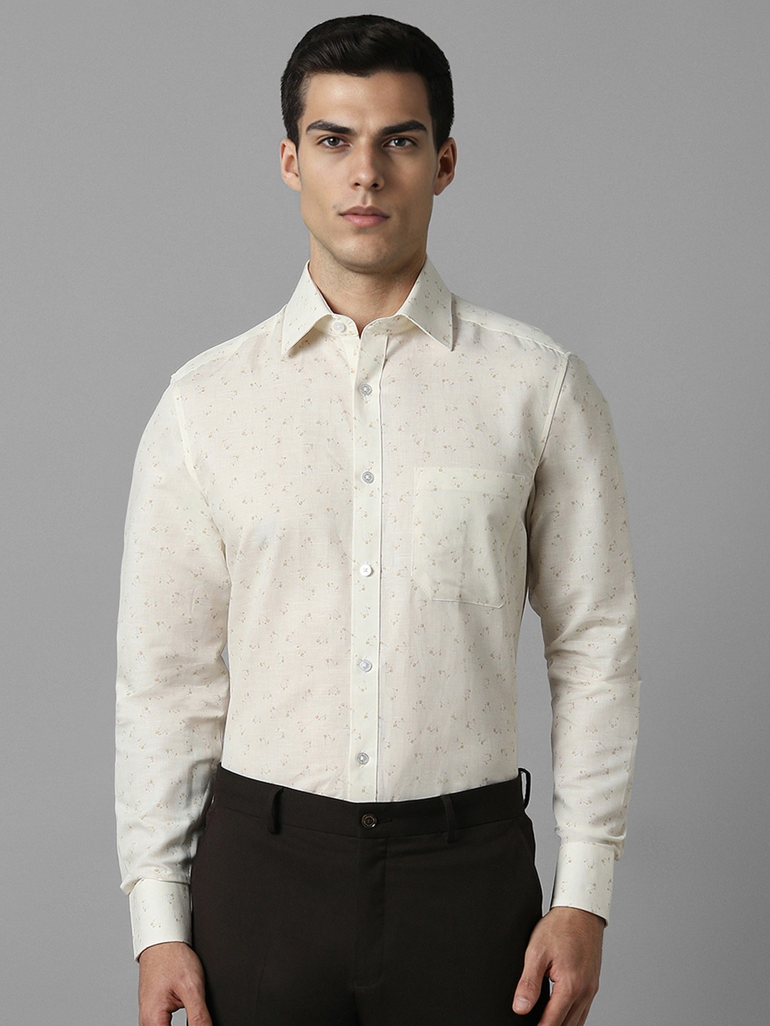 

Louis Philippe Classic Fit Floral Printed Spread Collar Formal Shirt, Cream