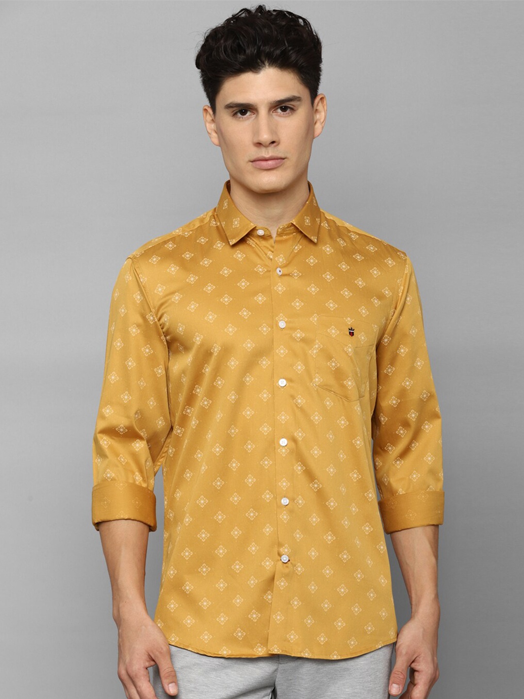 

Louis Philippe Slim Fit Floral Printed Cotton Shirt, Yellow