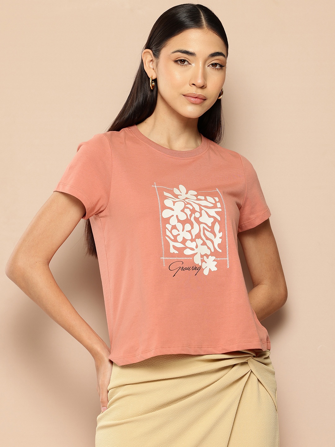 

Chemistry Women Printed Pure Cotton T-shirt, Peach