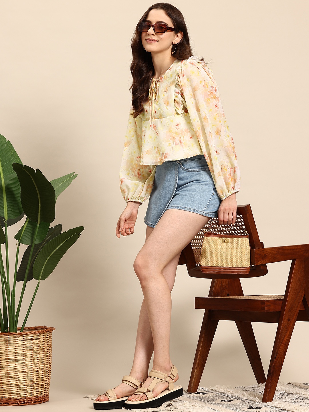 

Mast & Harbour Tie-Up Neck Puff Sleeve Top, Yellow