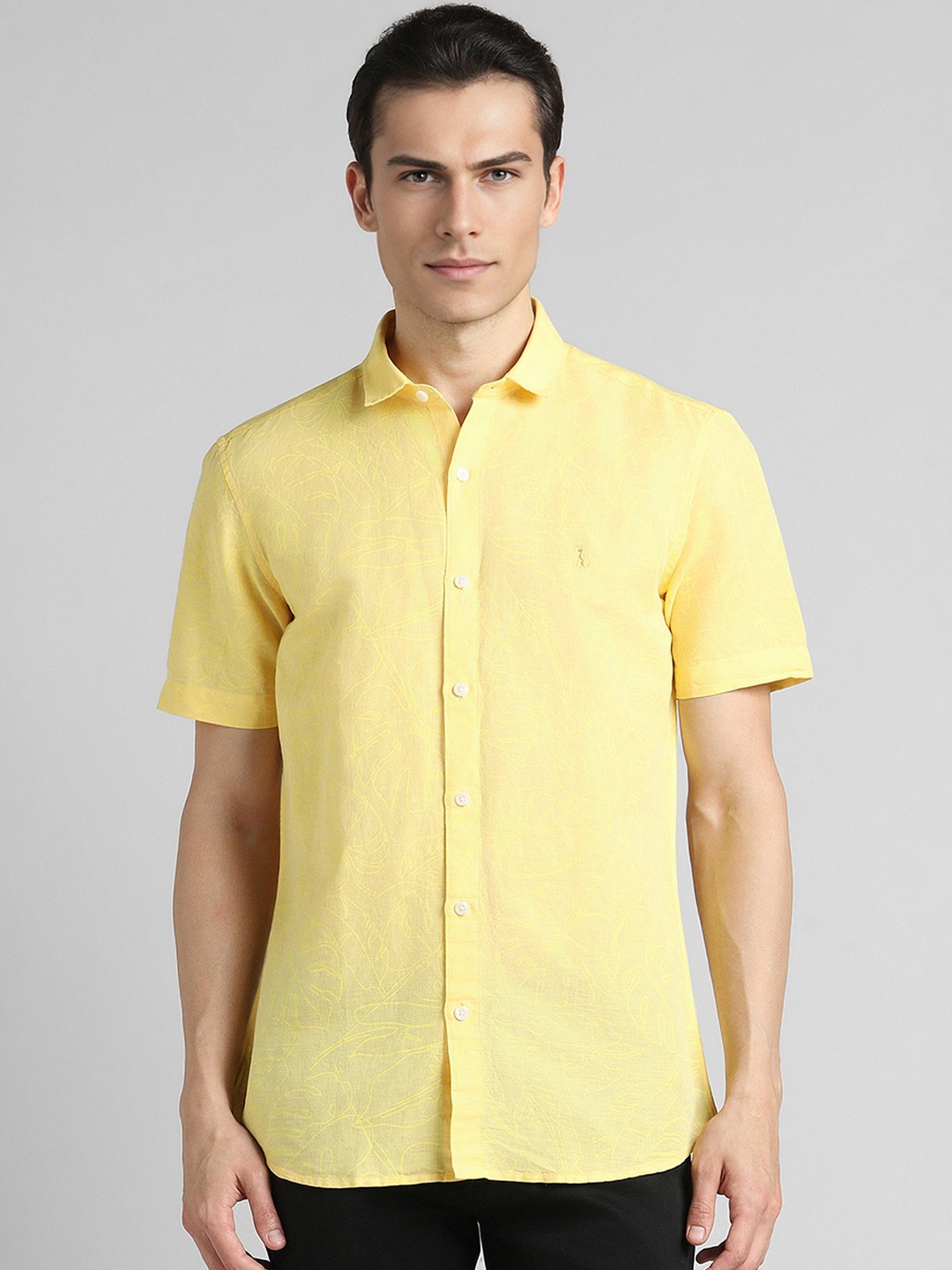 

SIMON CARTER LONDON Spread Collar Short Sleeves Regular Fit Casual Shirt, Yellow