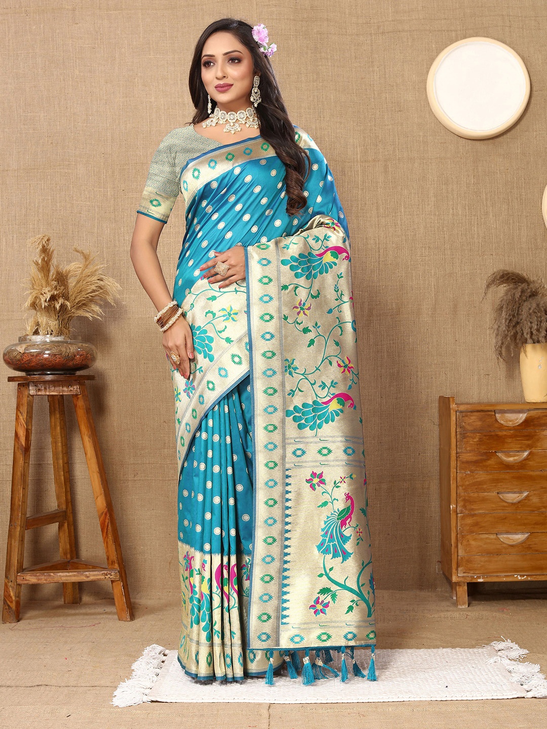 

V3 FASHION STUDIO Ethnic Motifs Zari Pure Silk Paithani Saree, Blue