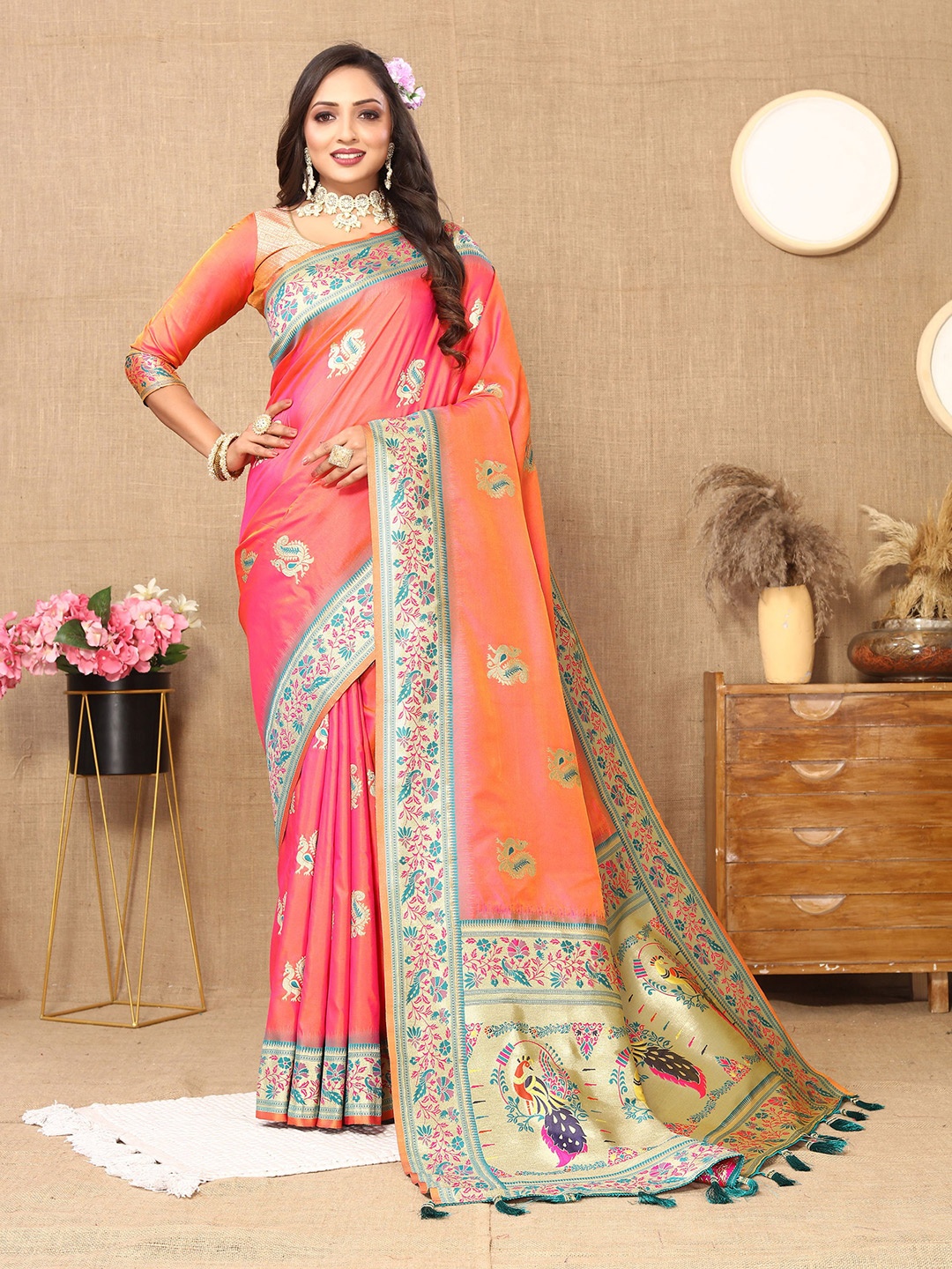 

V3 FASHION STUDIO Woven Design Zari Pure Silk Paithani Saree, Pink