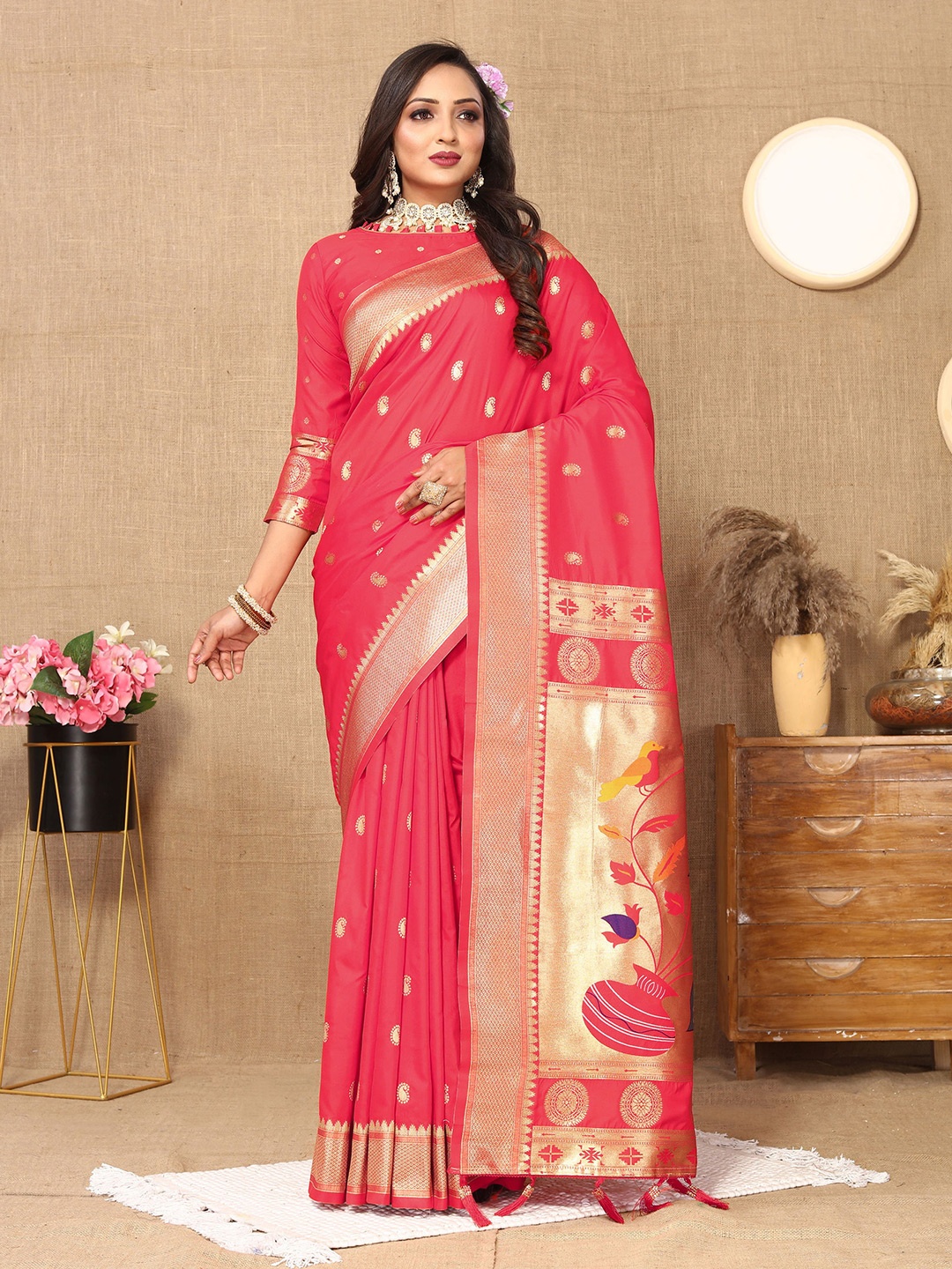 

V3 FASHION STUDIO Ethnic Motifs Zari Pure Silk Paithani Saree, Pink