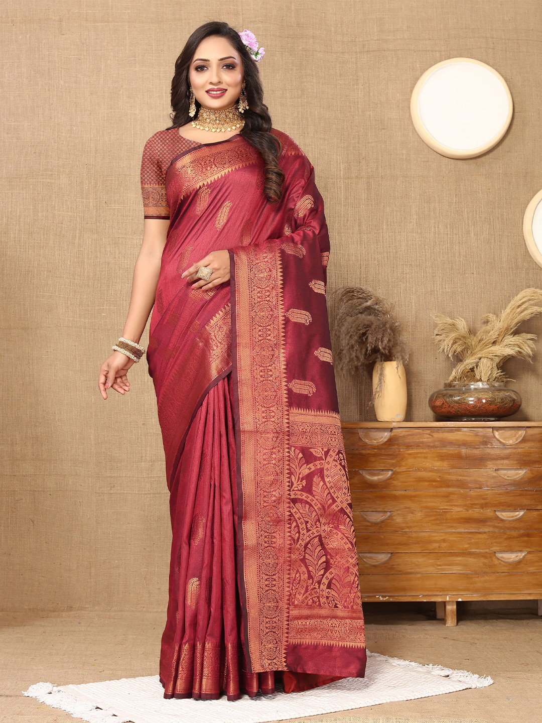 

V3 FASHION STUDIO Ethnic Motifs Zari Silk Cotton Banarasi Saree, Maroon