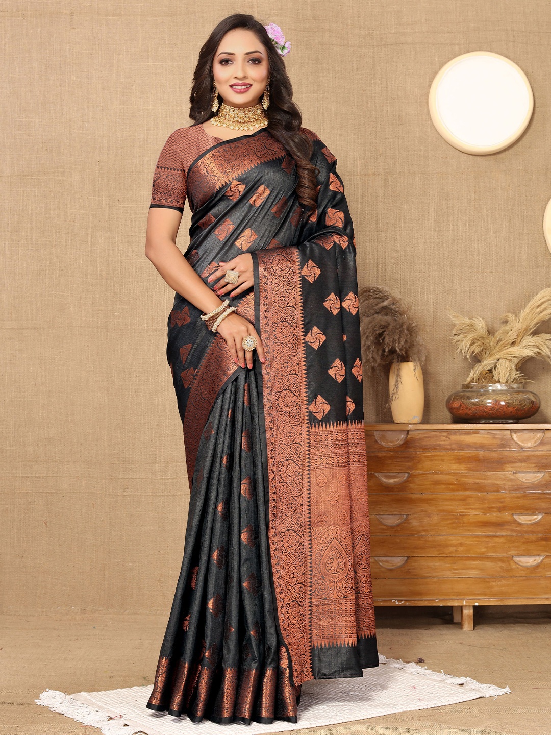 

V3 FASHION STUDIO Ethnic Motifs Zari Silk Cotton Banarasi Saree, Black
