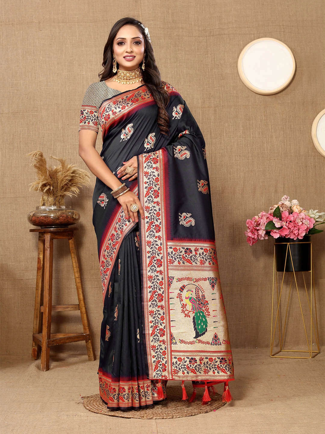 

V3 FASHION STUDIO Woven Design Zari Pure Silk Paithani Saree, Black