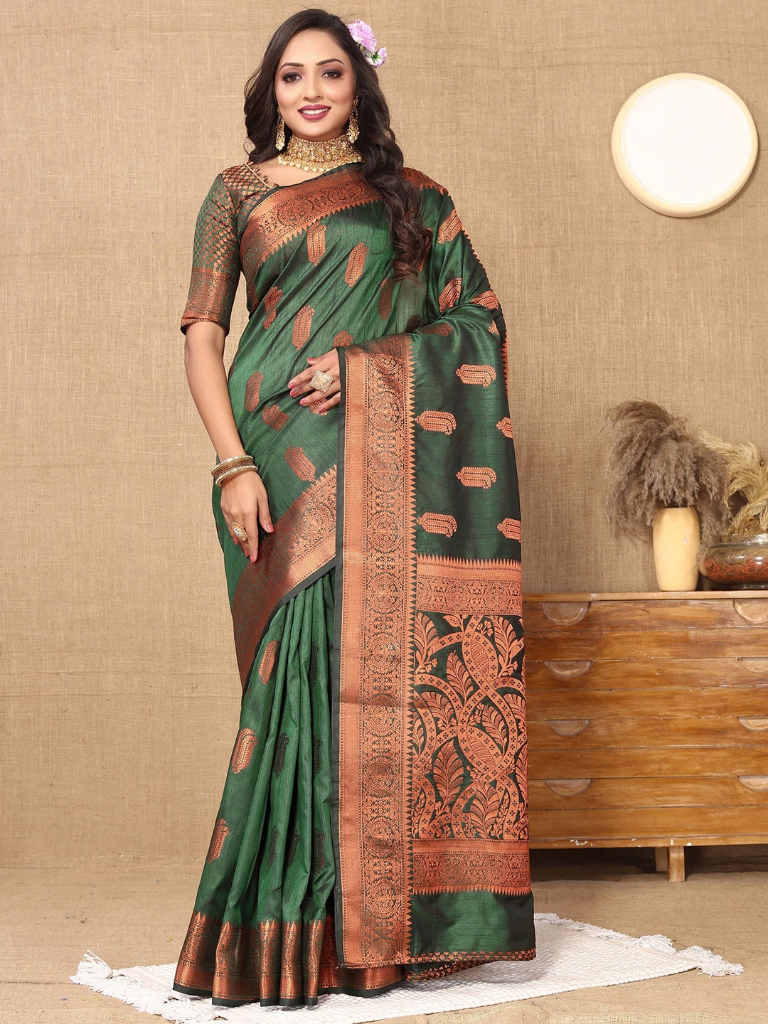 

V3 FASHION STUDIO Ethnic Motifs Woven Design Zari Silk Cotton Banarasi Saree, Green