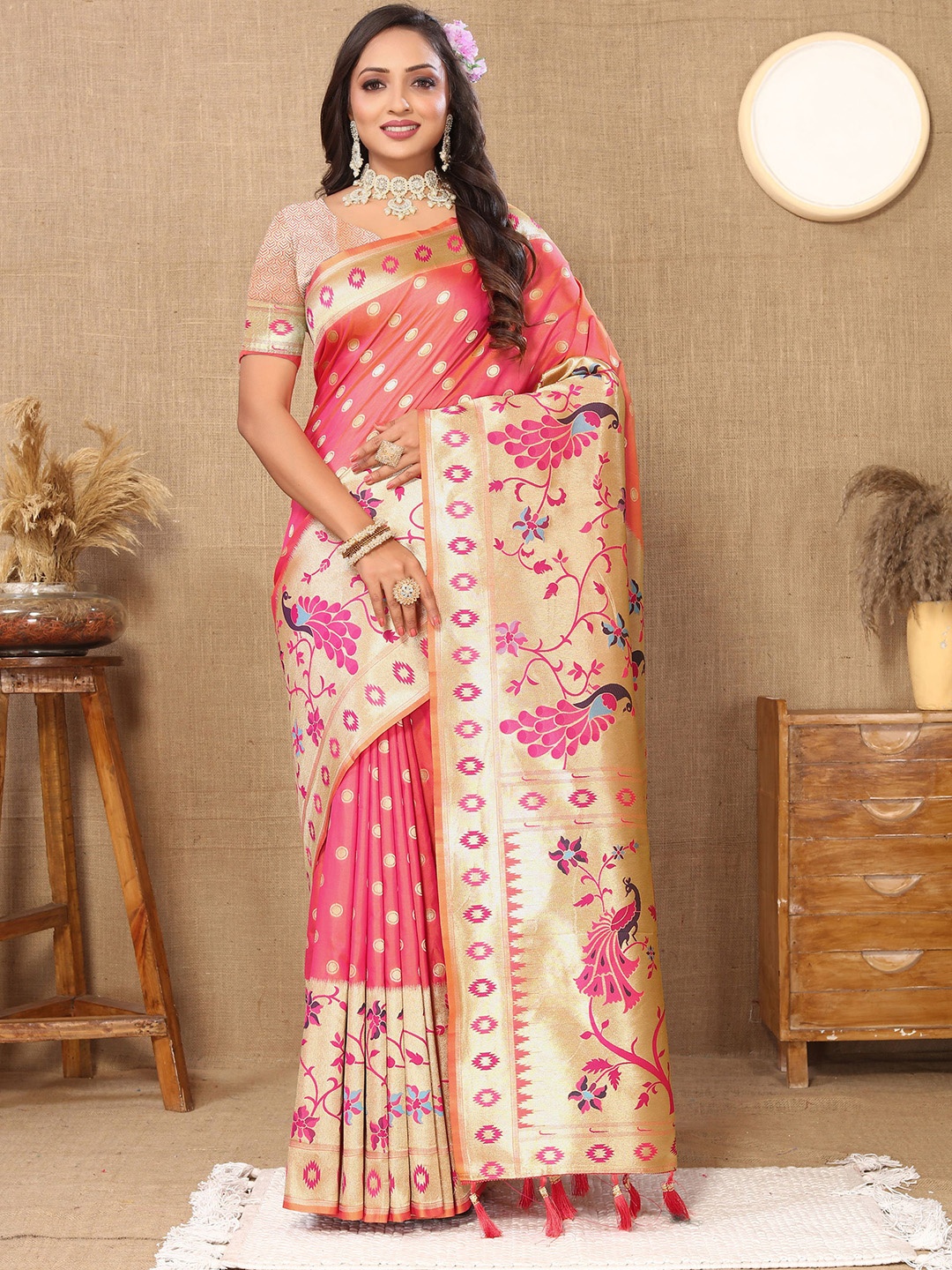

V3 FASHION STUDIO Ethnic Motifs Woven Design Zari Pure Silk Paithani Saree, Pink