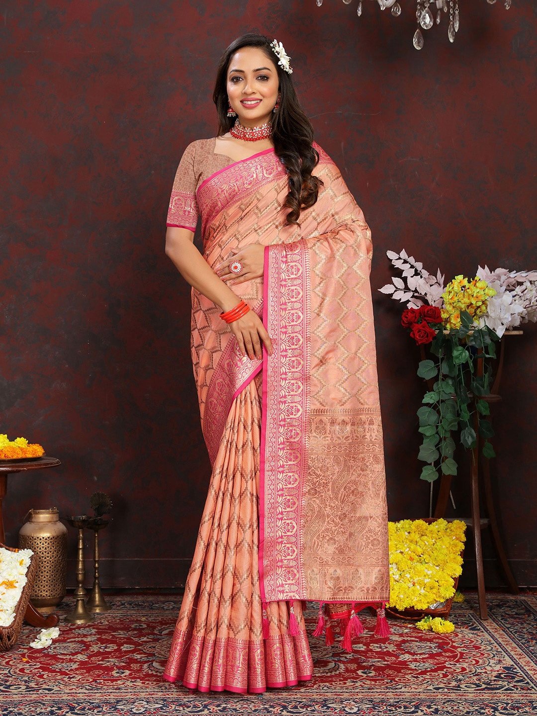 

V3 FASHION STUDIO Woven Design Zari Silk Cotton Banarasi Saree, Peach
