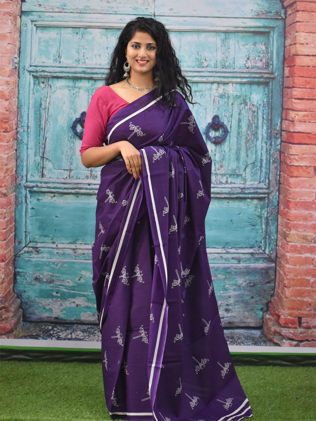 

TROPWEAR Ethnic Motifs Pure Cotton Block Print Saree, Purple