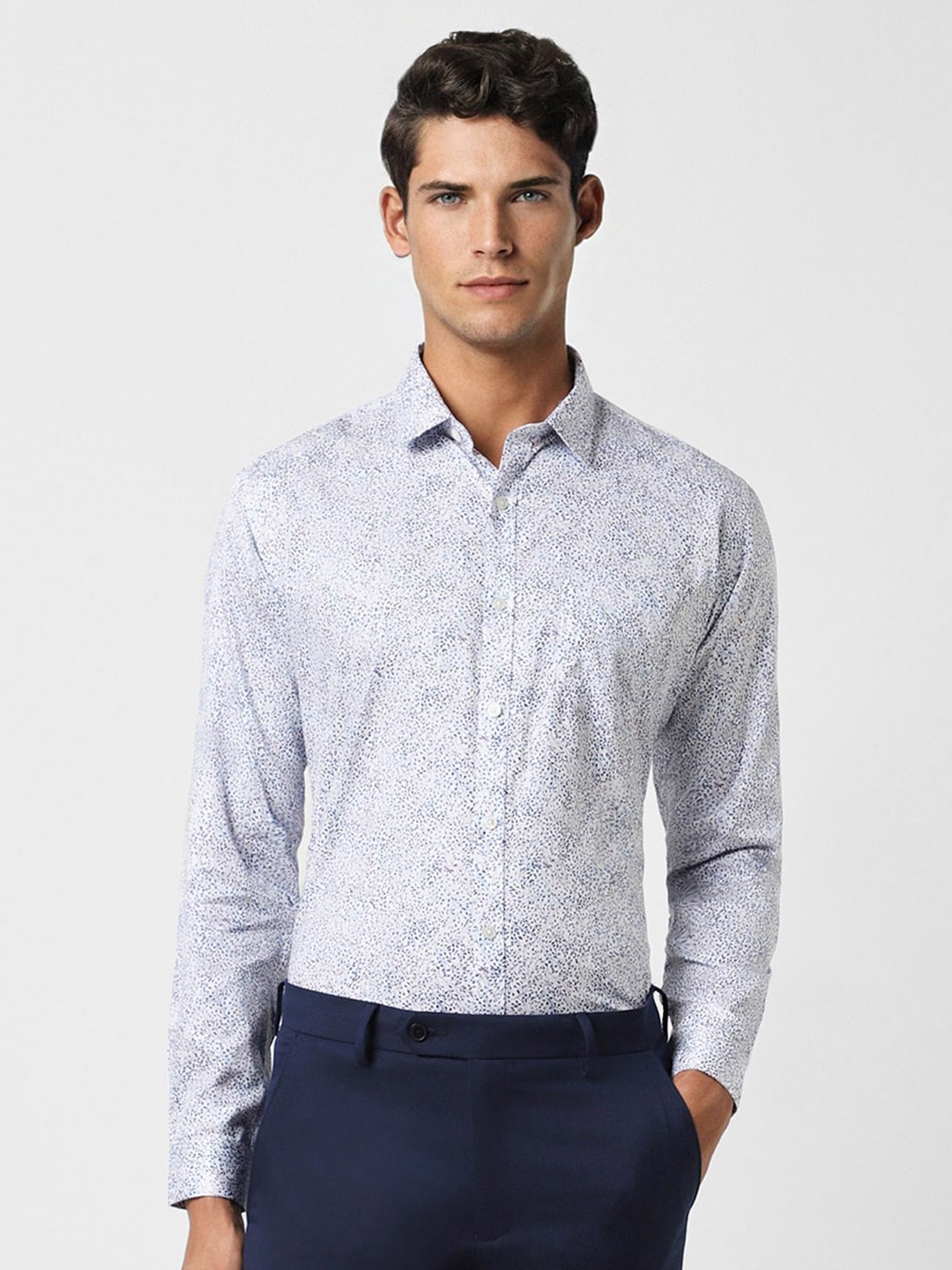 

V Dot Spread Collar Slim Fit Floral Printed Cotton Casual Shirt, White