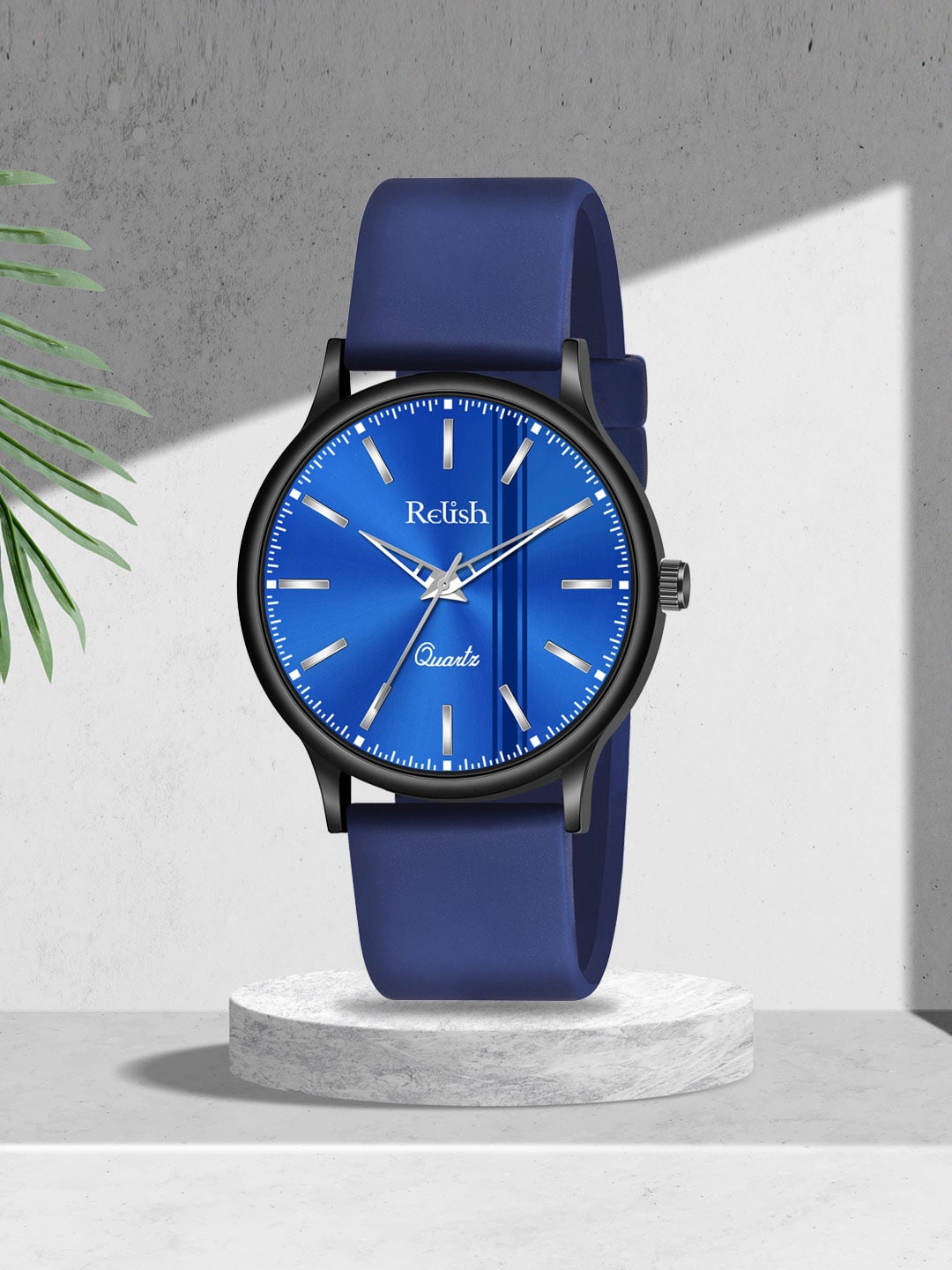 

Relish Men Brass Dial & Bracelet Style Straps Analogue Watch RE-NSSW513, Blue