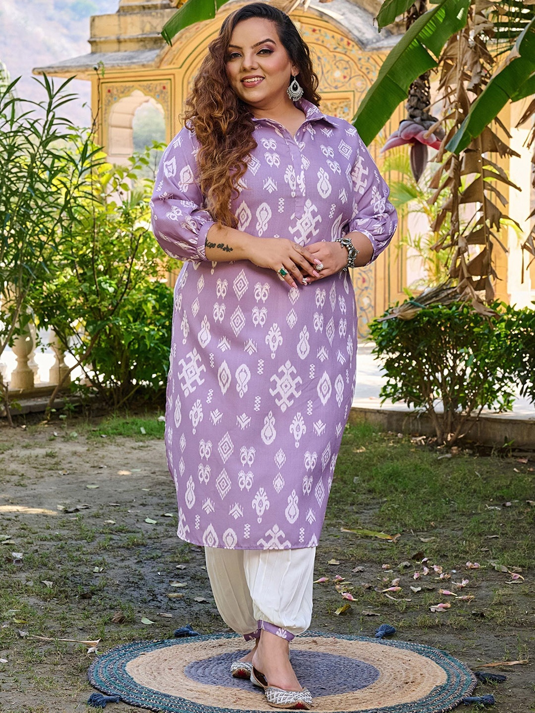 

PrettyPlus by Desinoor.com Women Printed Regular Linen Kurta with Trousers, Lavender