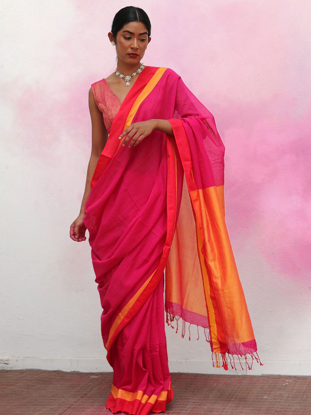 

Chidiyaa Saree, Red