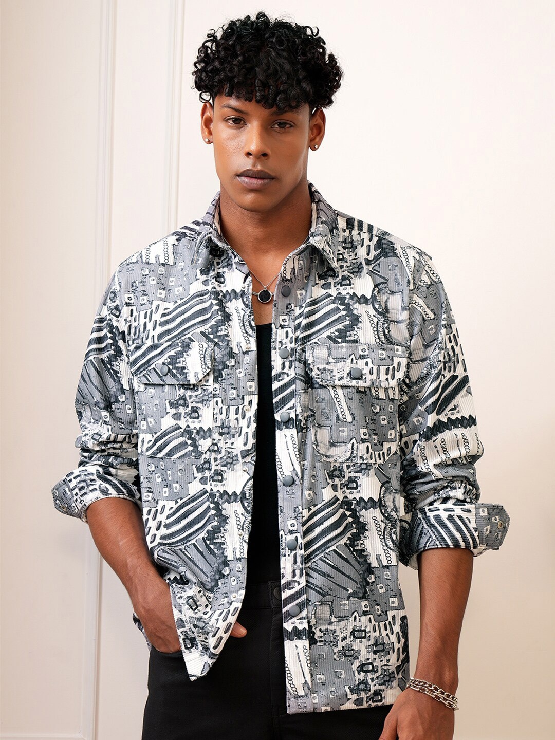 

LOCOMOTIVE Men Premium Cord Printed Utility Pocket Oversized Overshirt, Black