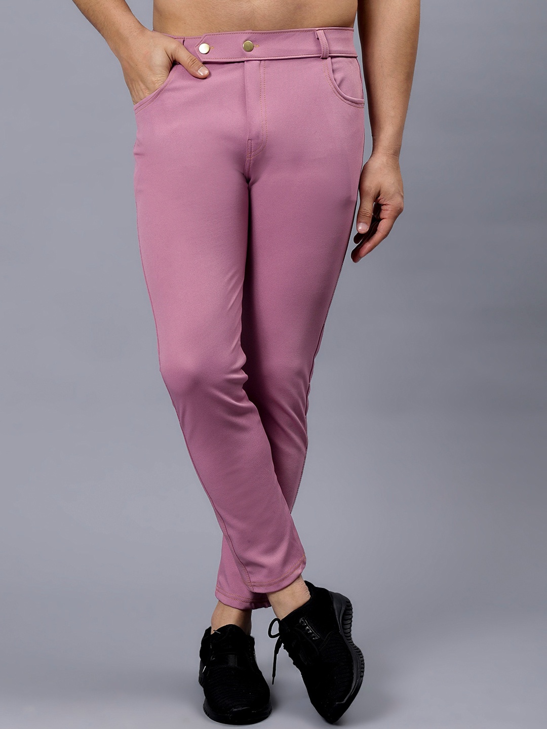

WE PERFECT Men Relaxed Chinos Trousers, Pink