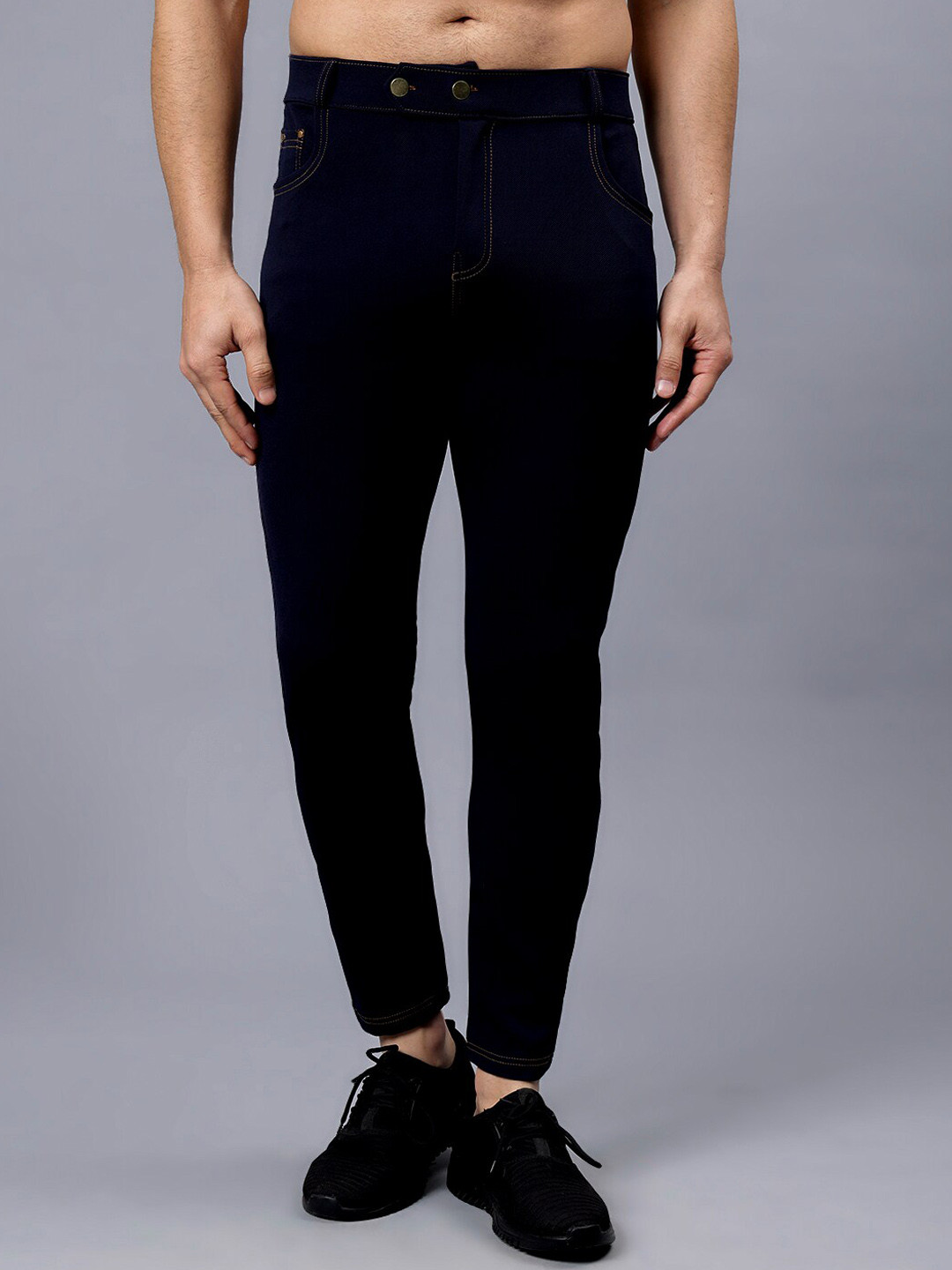 

WE PERFECT Men Relaxed Mid-Rise Slim Fit Chinos Trouser, Navy blue
