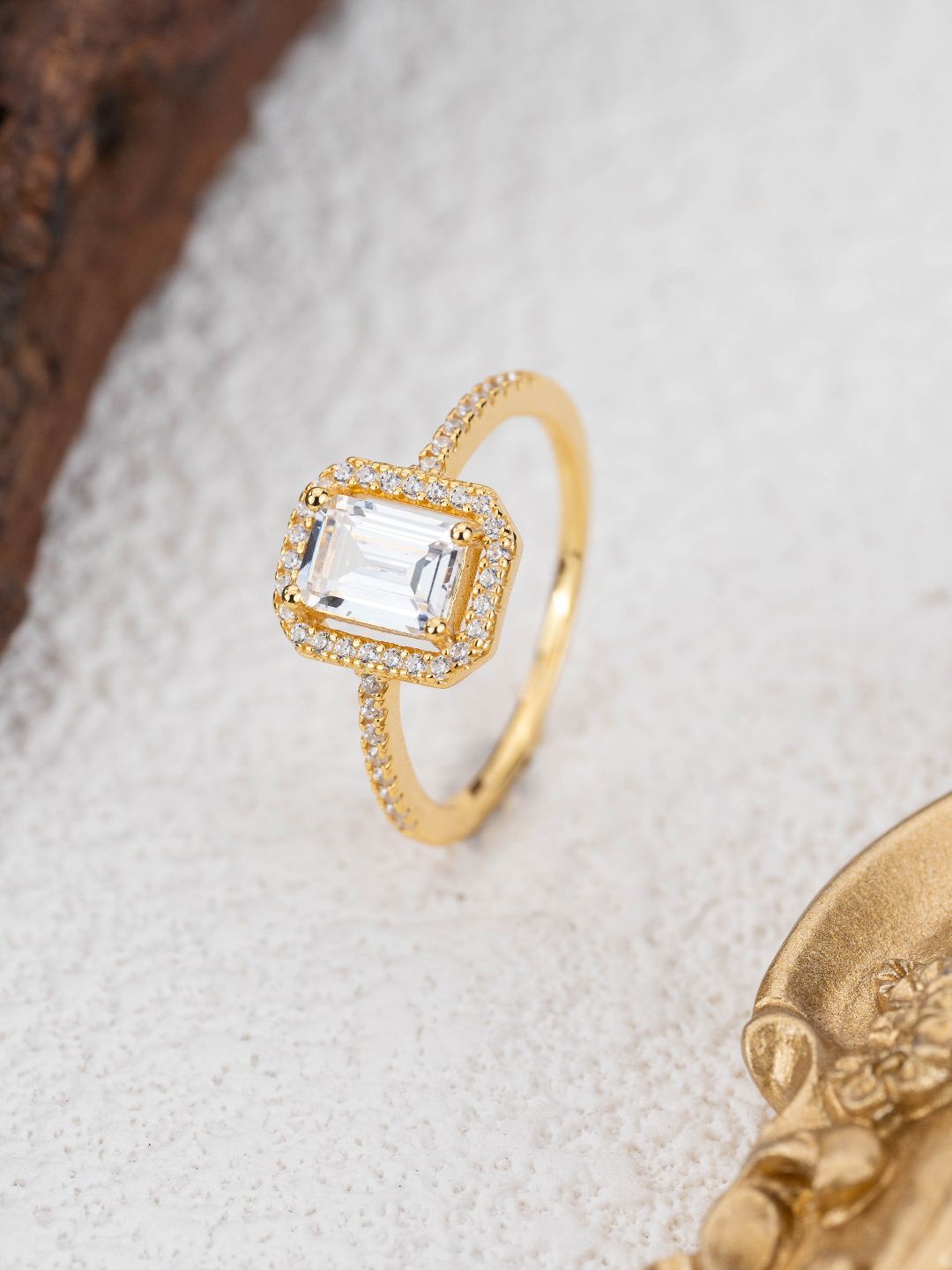 

MISS JO 92.5 Sterling Silver Gold-Plated Stone-Studded Emerald Cut Finger Ring