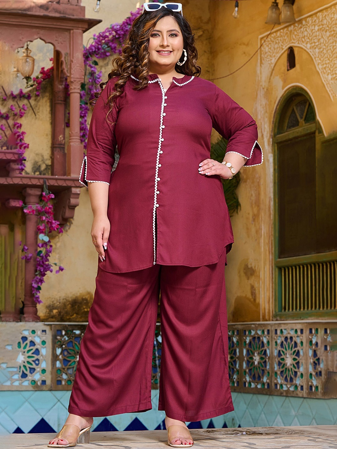 

PrettyPlus by Desinoor.com A-Line Kurta with Palazzos, Maroon