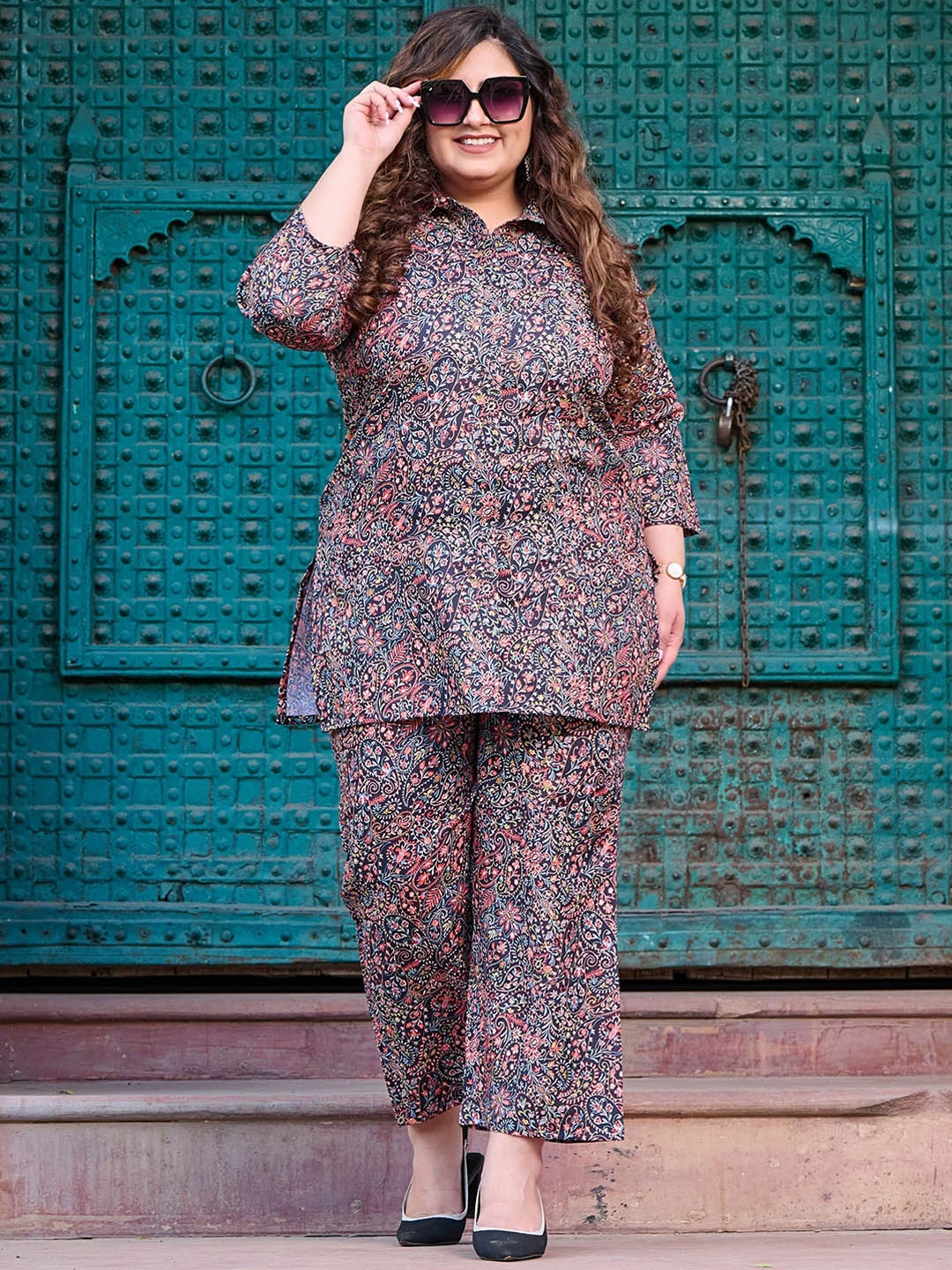 

PrettyPlus by Desinoor.com Printed Collar Neck Shirt with Mid-Rise Palazzo Co-Ords, Black