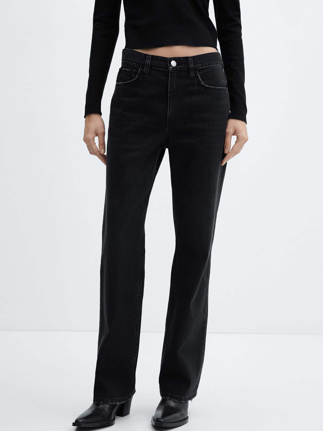 

MANGO Women Straight Fit Pure Cotton Light Fade Jeans, Black