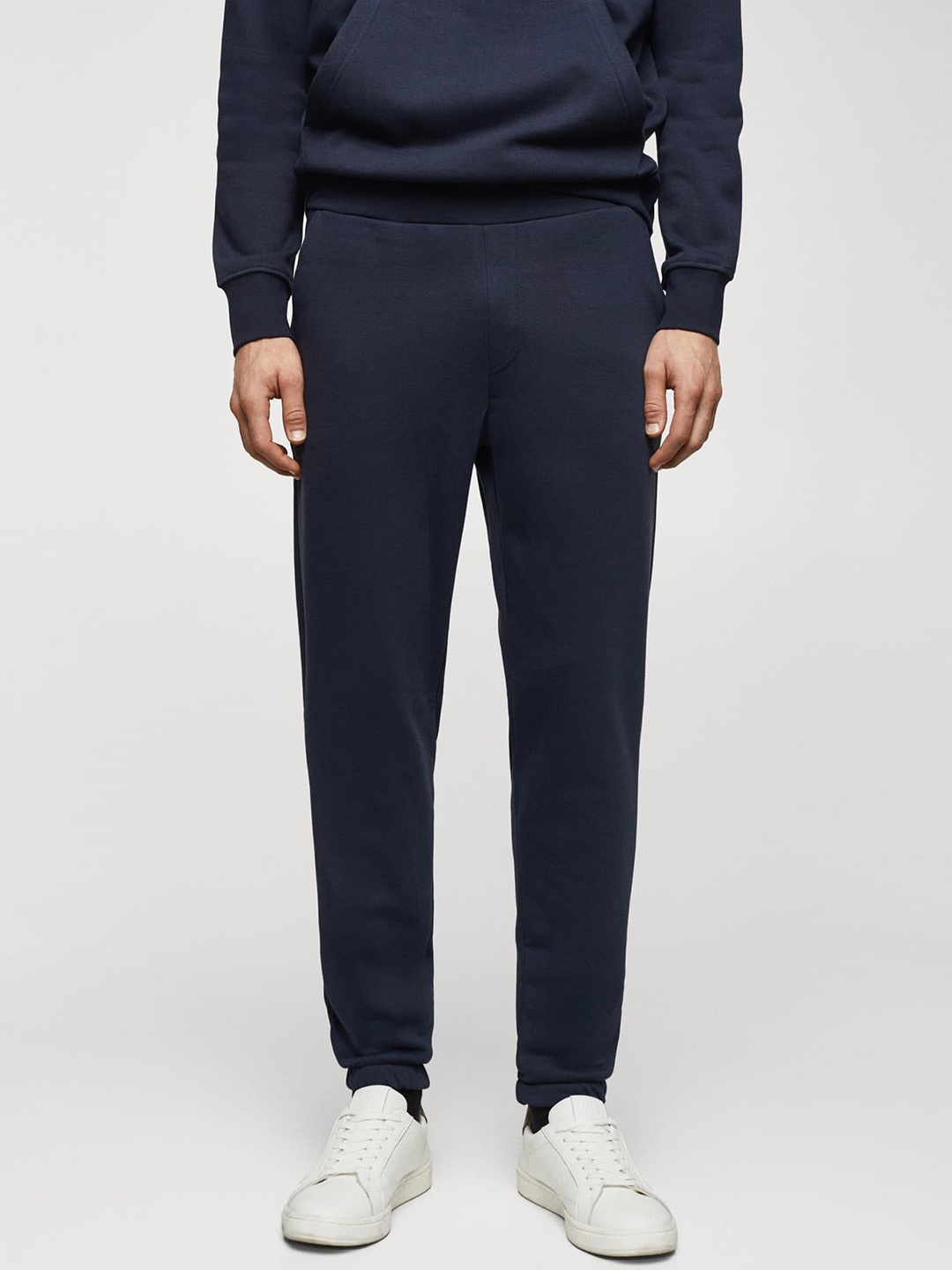 

MANGO MAN Solid Joggers, Navy blue