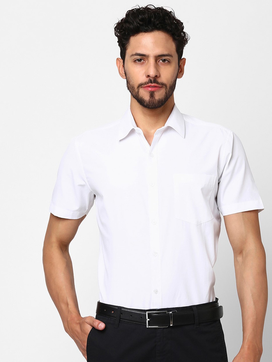 

Indivisual Clothing Men Standard Slim Fit Opaque Casual Shirt, White