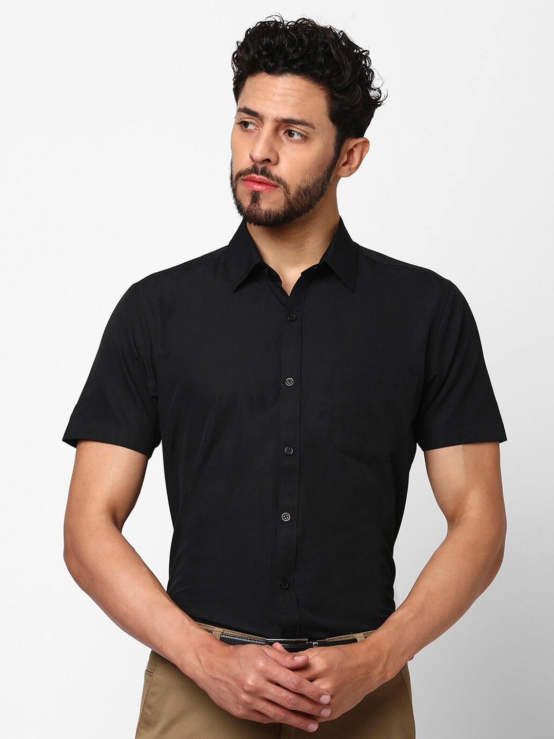 

Indivisual Clothing Men Standard Slim Fit Opaque Casual Shirt, Black