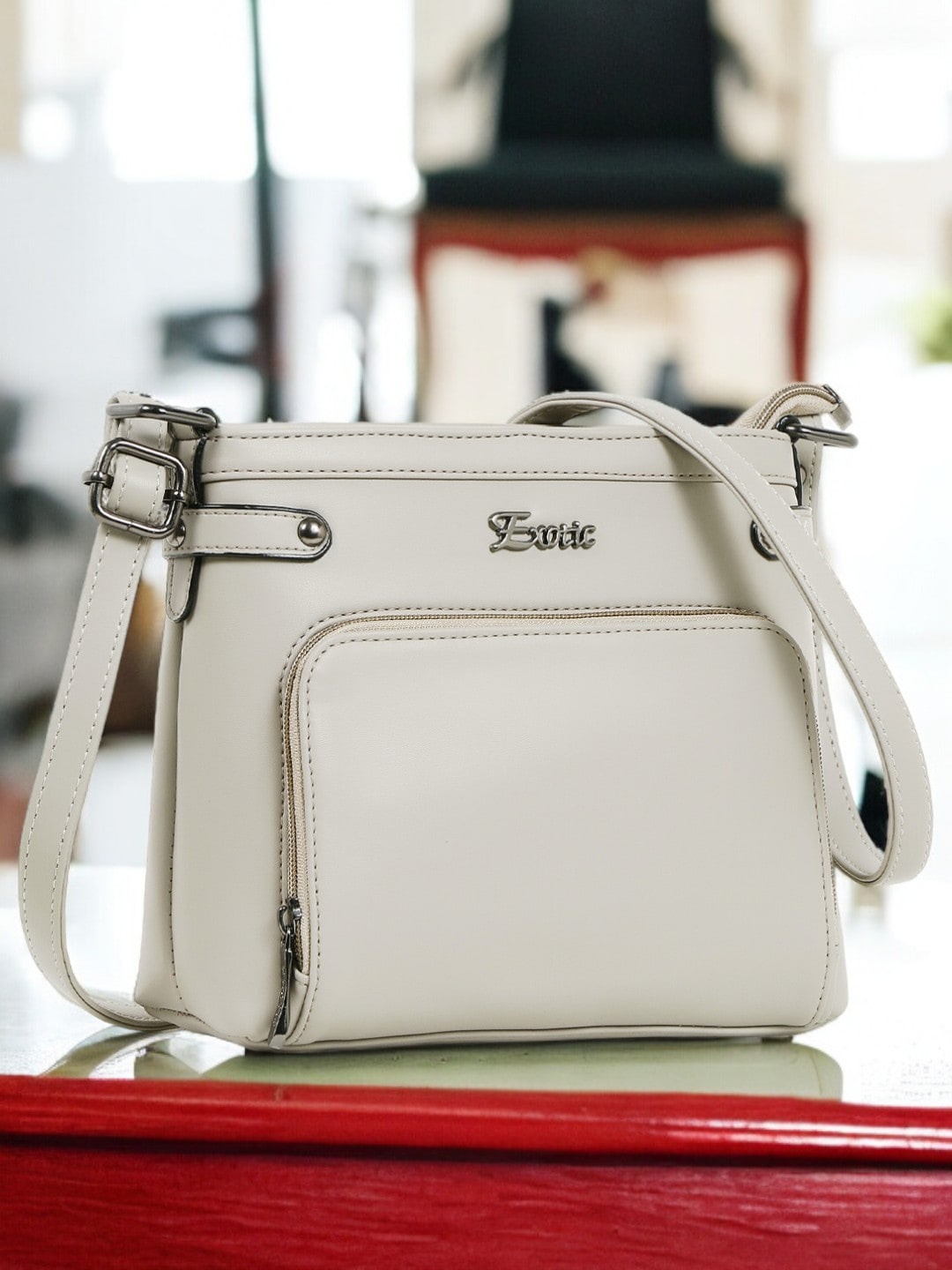 

Exotic PU Bucket Handheld Bag with Tasselled, Off white