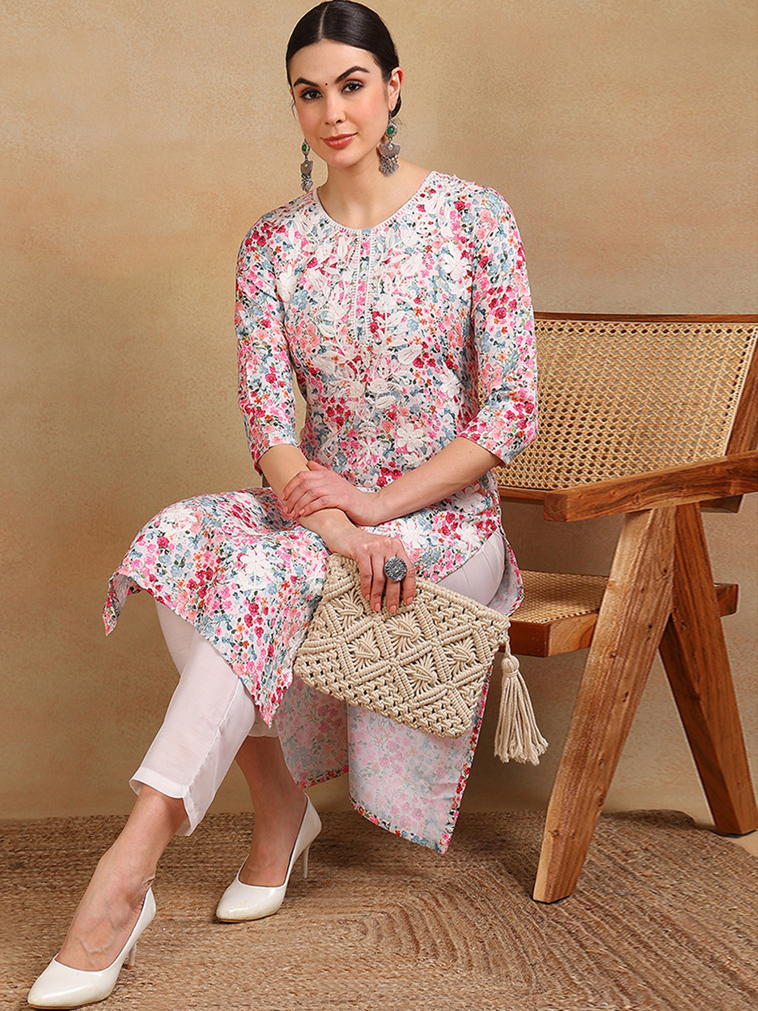 

AHIKA Women Floral Printed Keyhole Neck Flared Sleeves Mirror Work Kurta, White