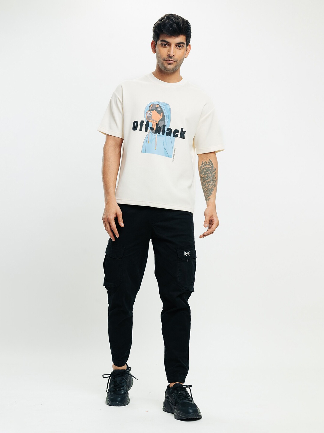 FREAKINS Men Typography Printed Applique T-shirt, White