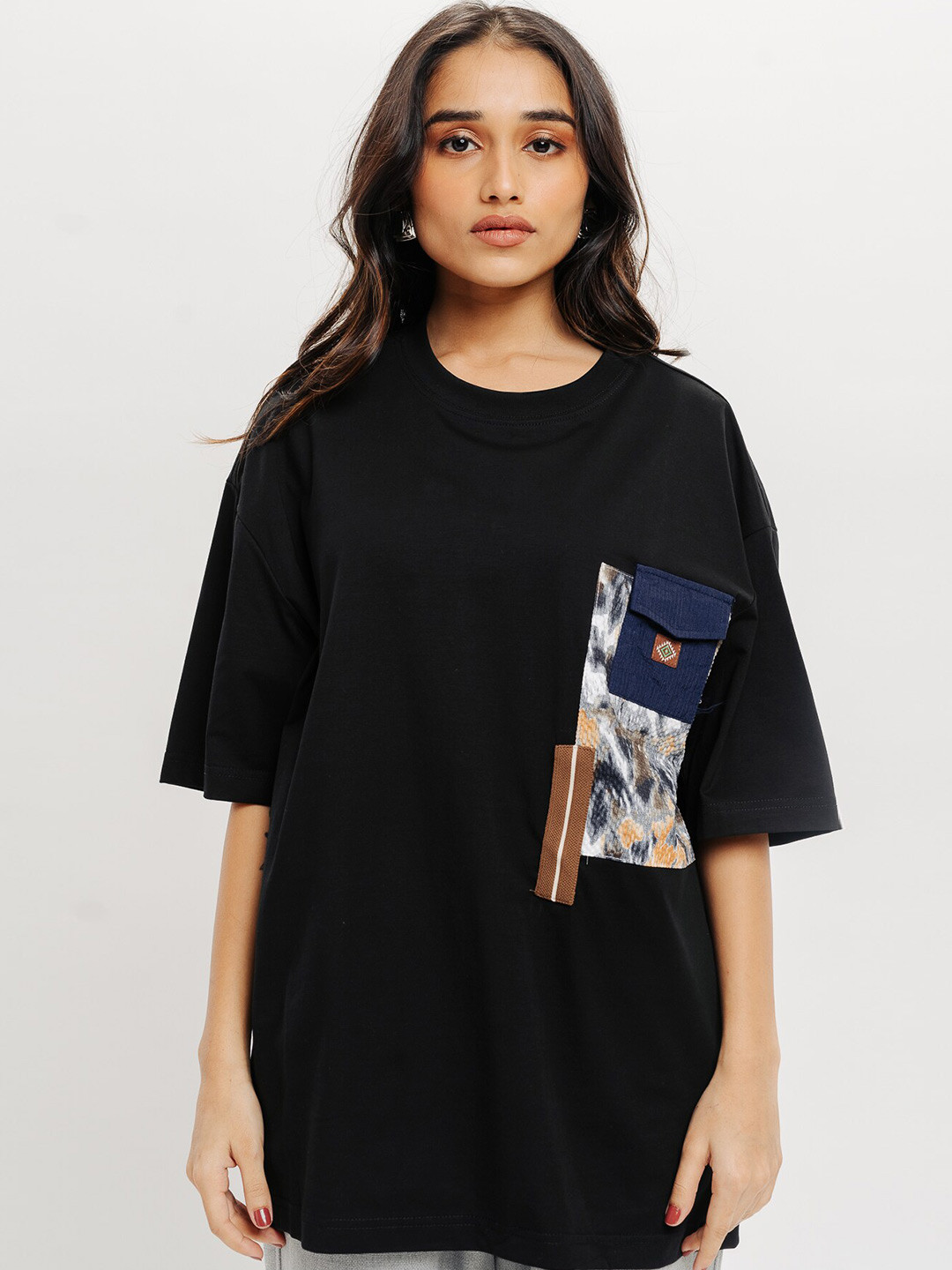 

FREAKINS Women Printed Polo Collar Applique T-shirt, Black