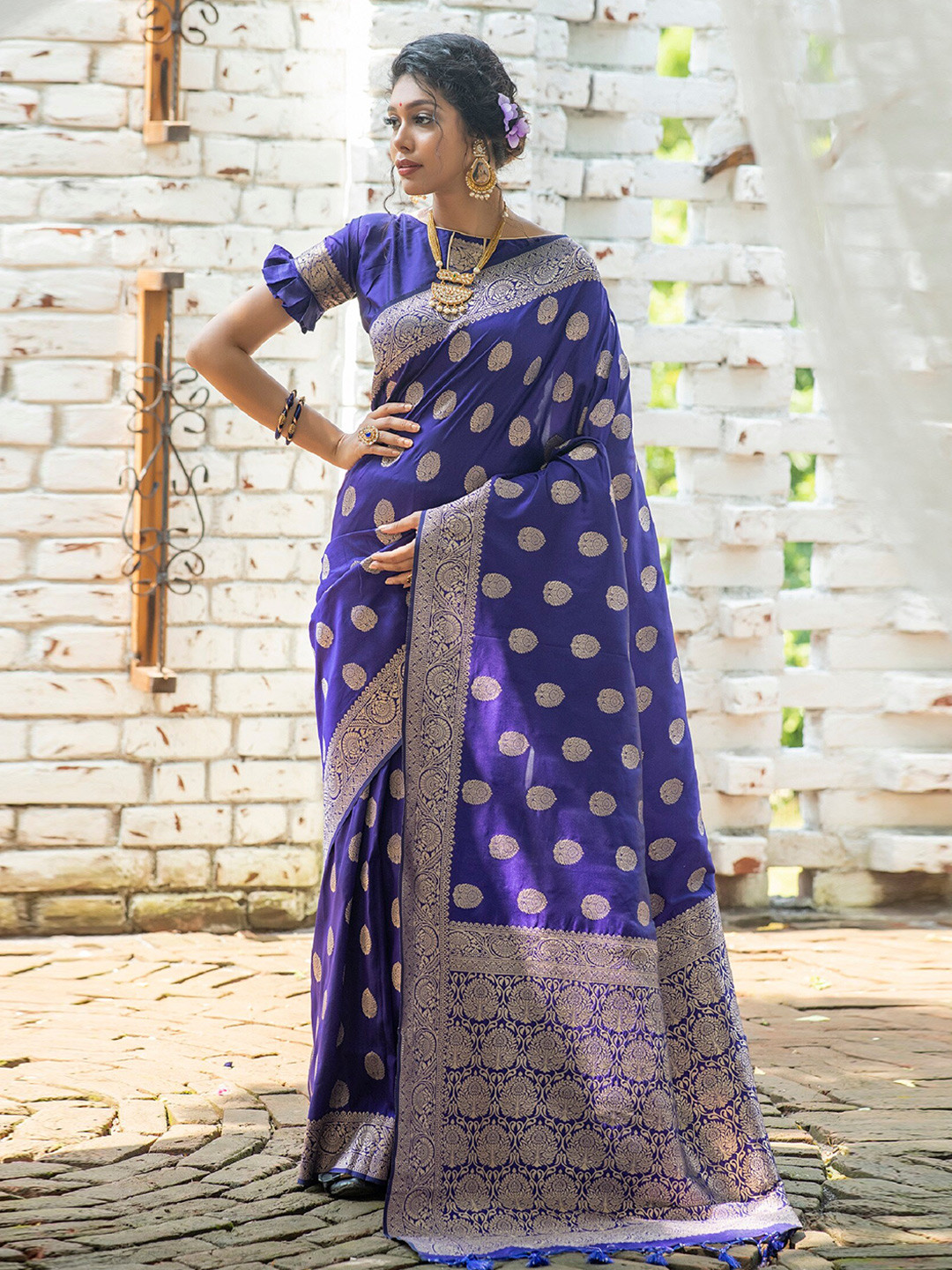 

Anouk Woven Design Zari Pure Silk Saree, Navy blue