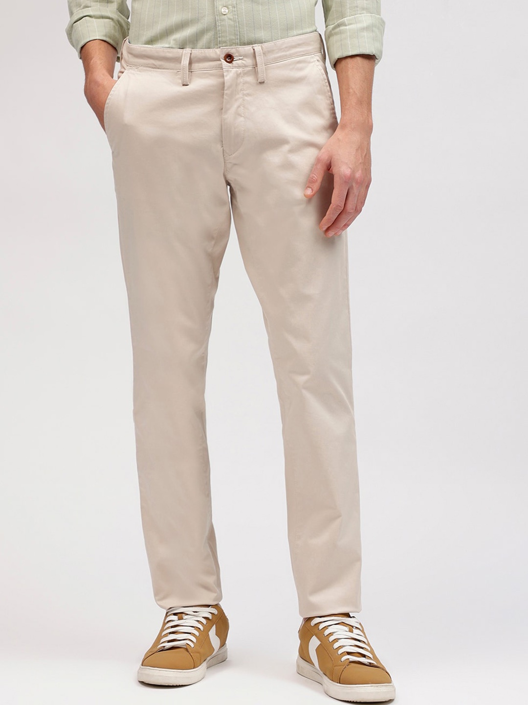 

GANT Men Slim Fit Mid-Rise Trousers, Beige