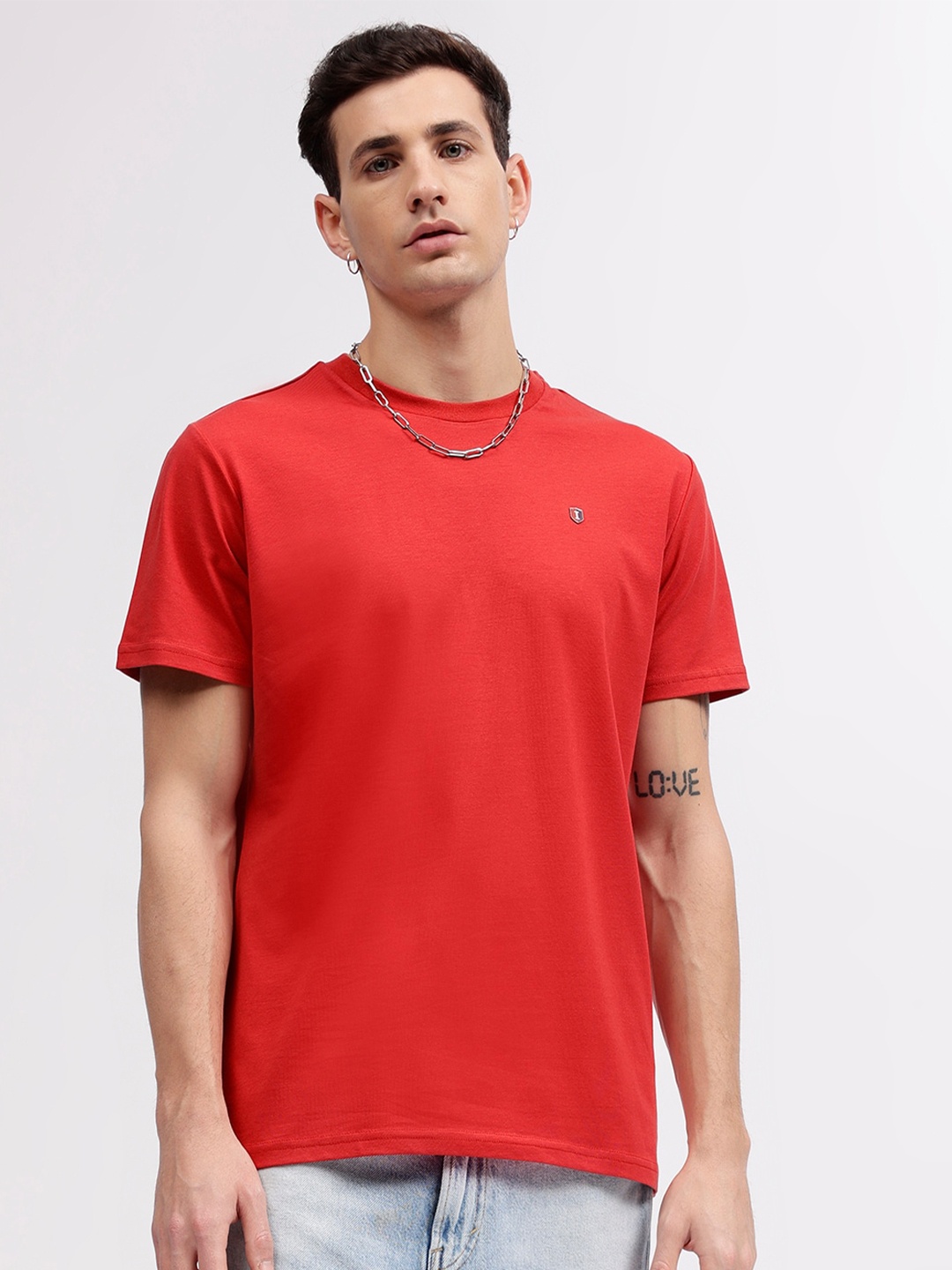 

Iconic Regular Fit T-shirt, Red