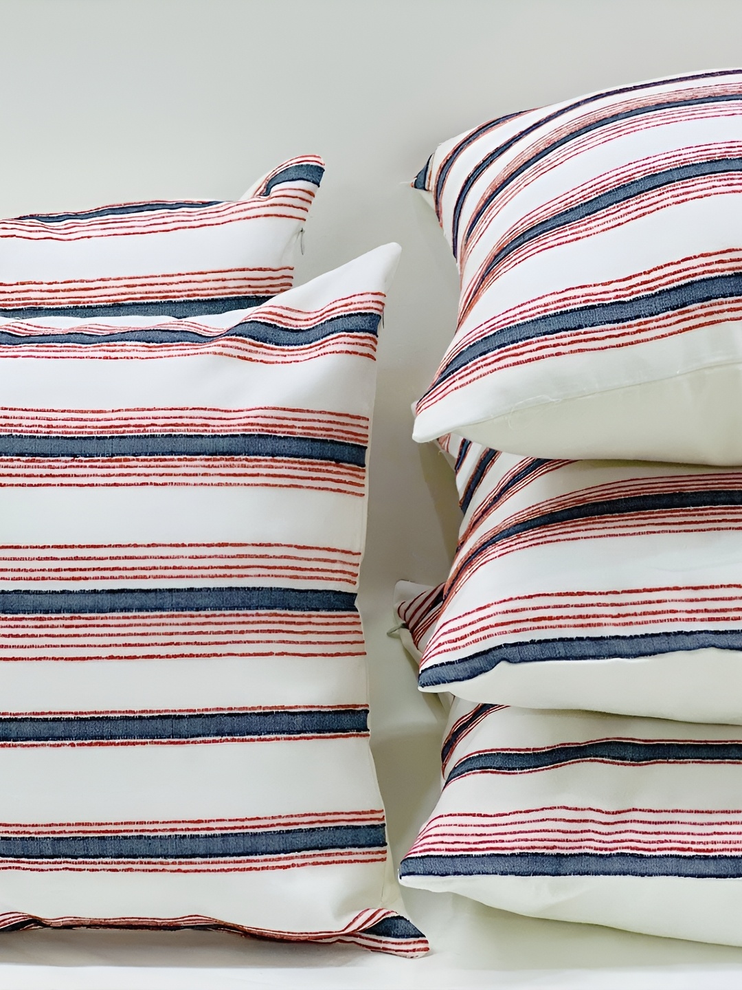 

SLEEPY THREADS White & Red Set of 5 Striped Square Cushion Covers