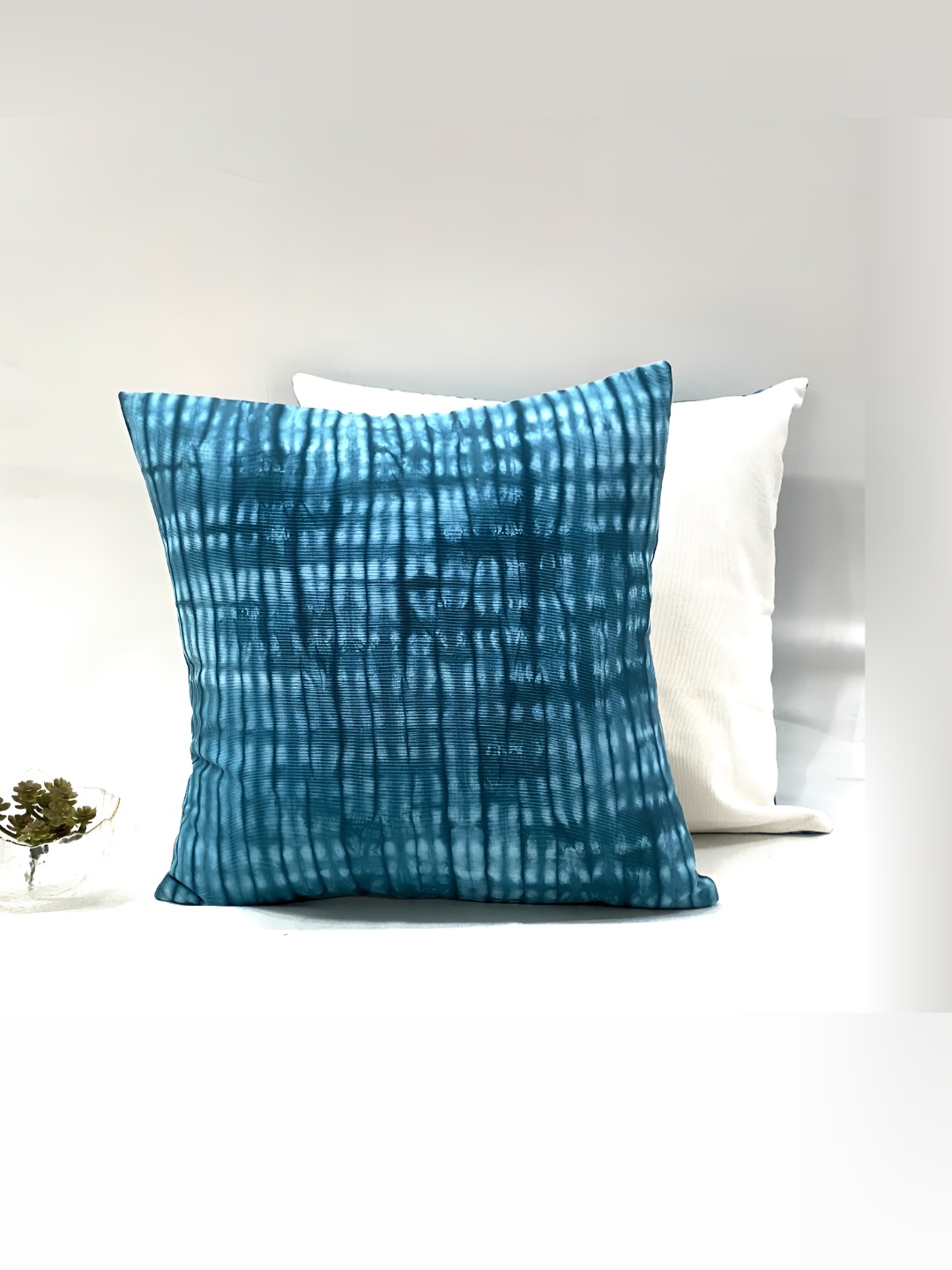 

SLEEPY THREADS Blue & White Abstract Square Cushion Covers