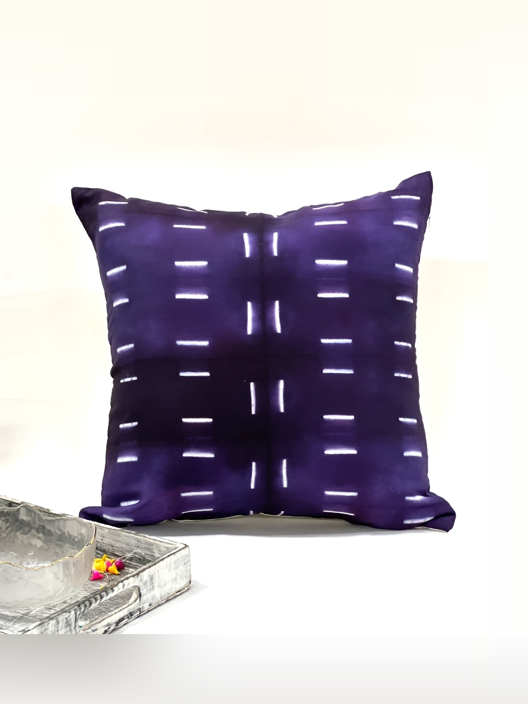 

SLEEPY THREADS Lavender & White Geometric Square Cushion Covers