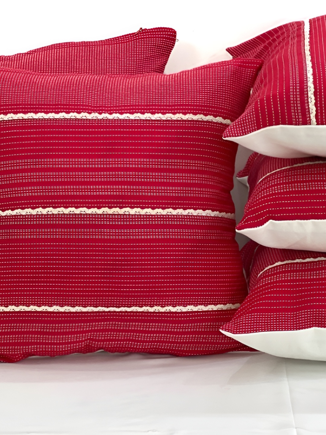 

SLEEPY THREADS Red & White Set of 5 Square Cushion Covers